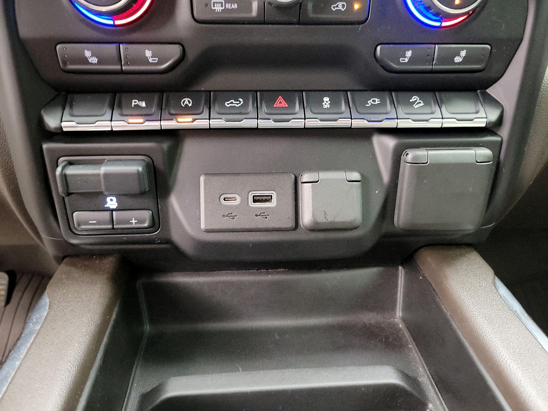 Thumbnail: 2021 Chevrolet Silverado 1500 - 18