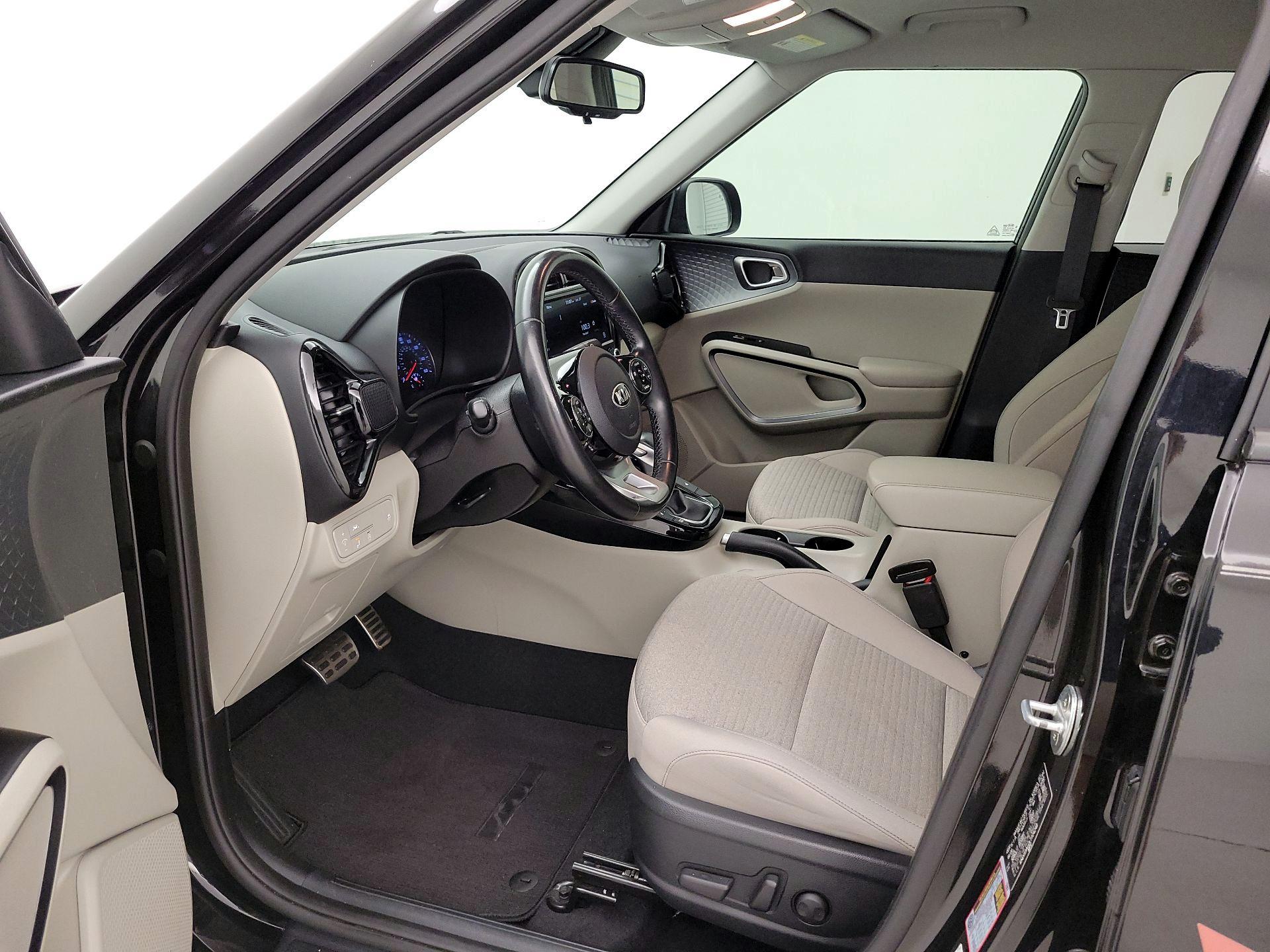 Thumbnail: 2020 Kia Soul - 11
