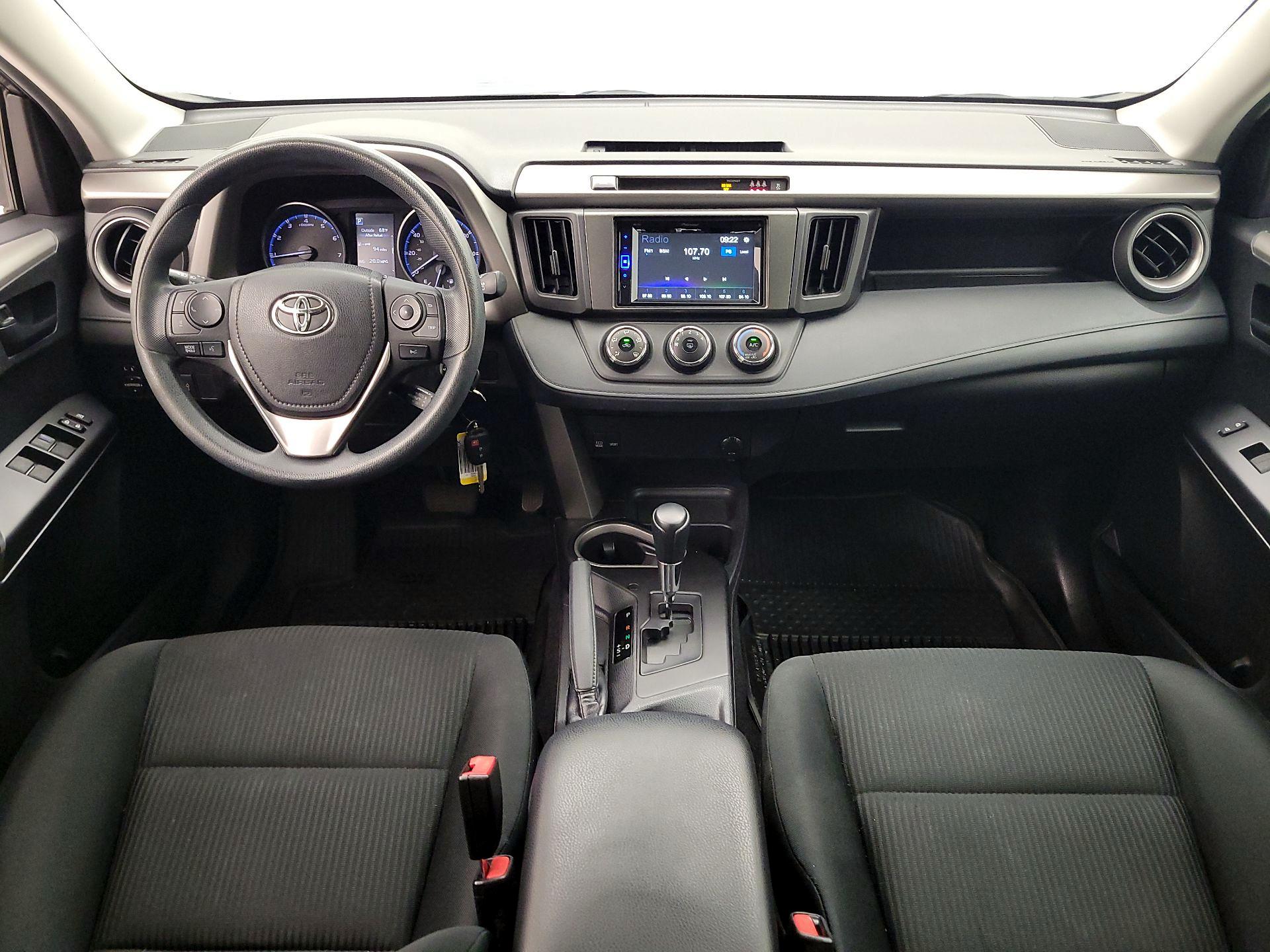 Thumbnail: 2018 Toyota RAV4 - 9
