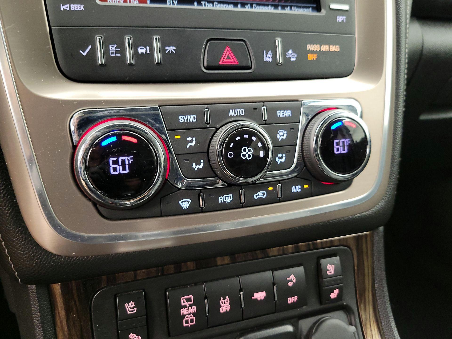 Thumbnail: 2016 GMC Acadia - 17