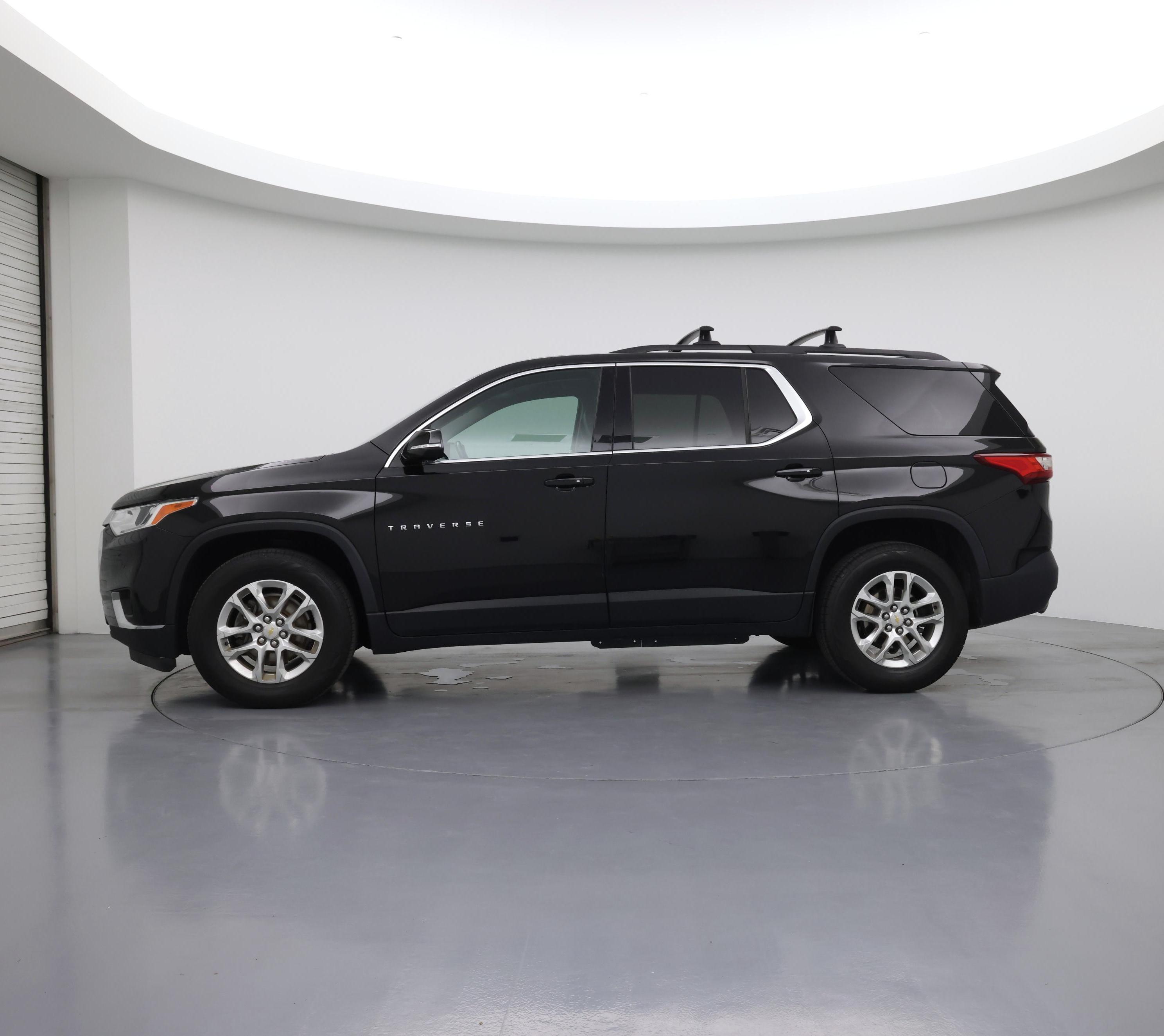 Thumbnail: 2019 Chevrolet Traverse - 3