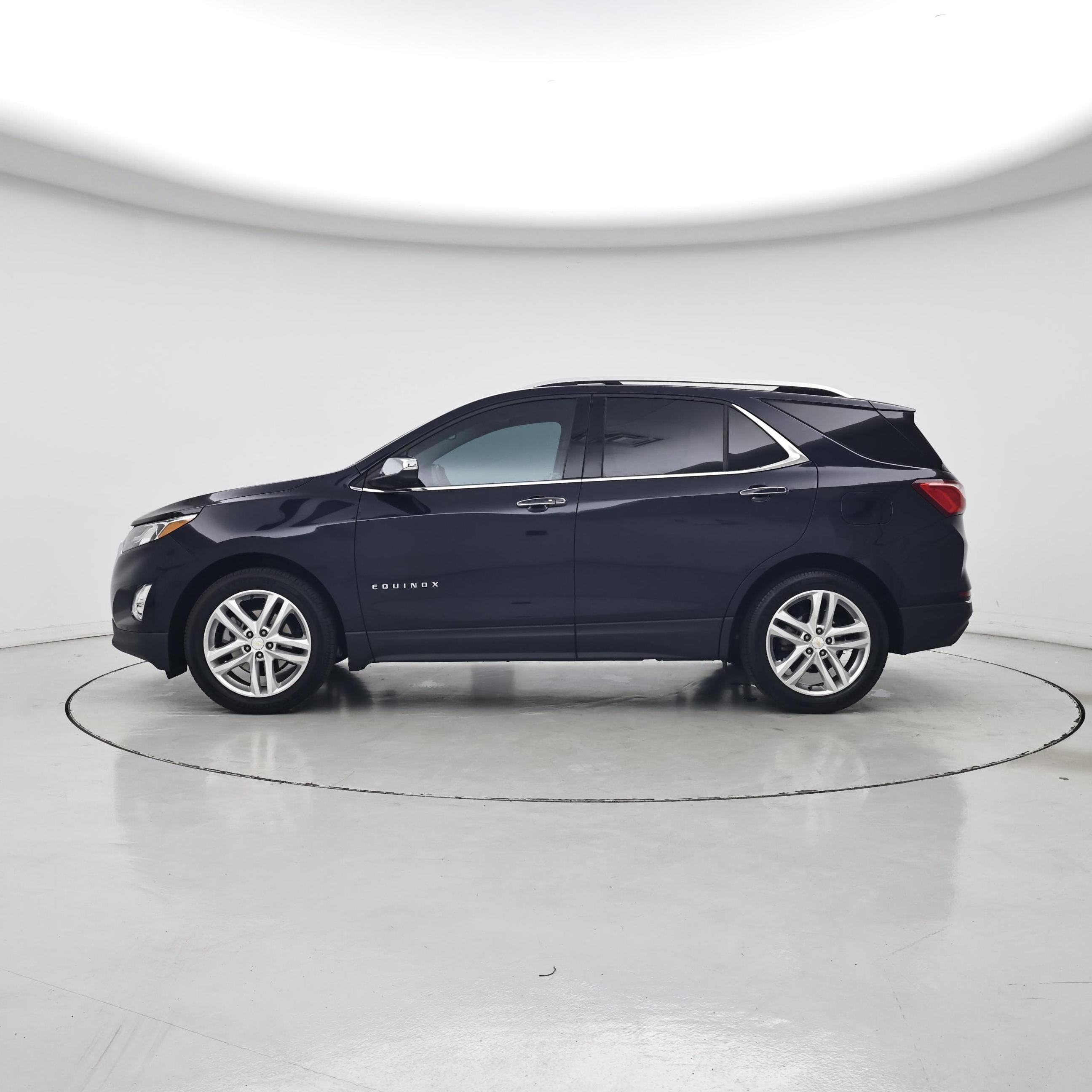Thumbnail: 2020 Chevrolet Equinox - 3