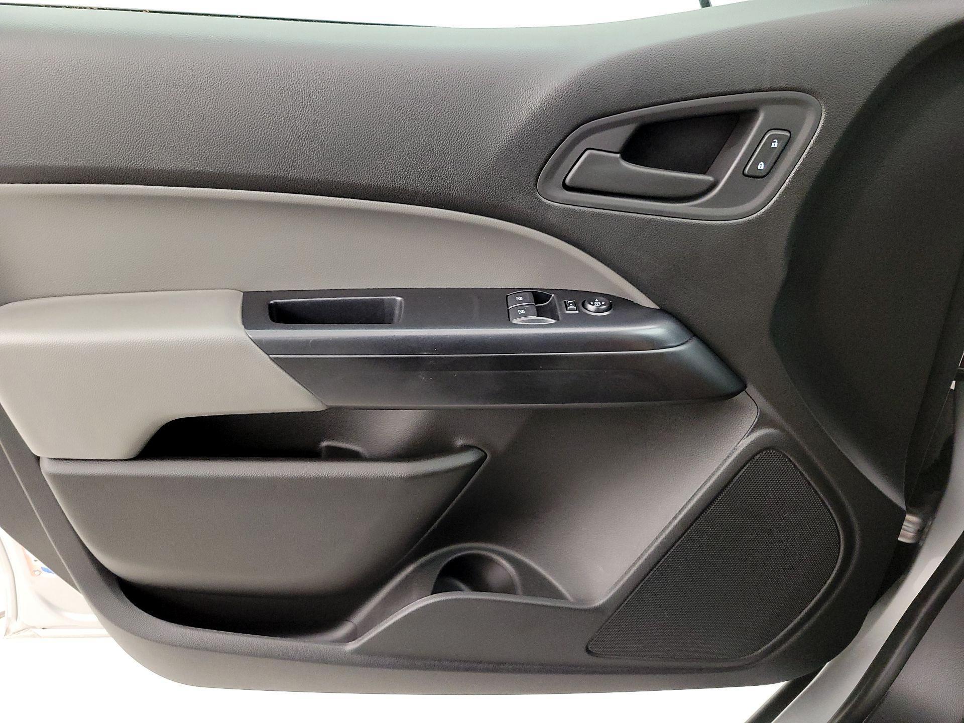 Thumbnail: 2020 Chevrolet Colorado - 12