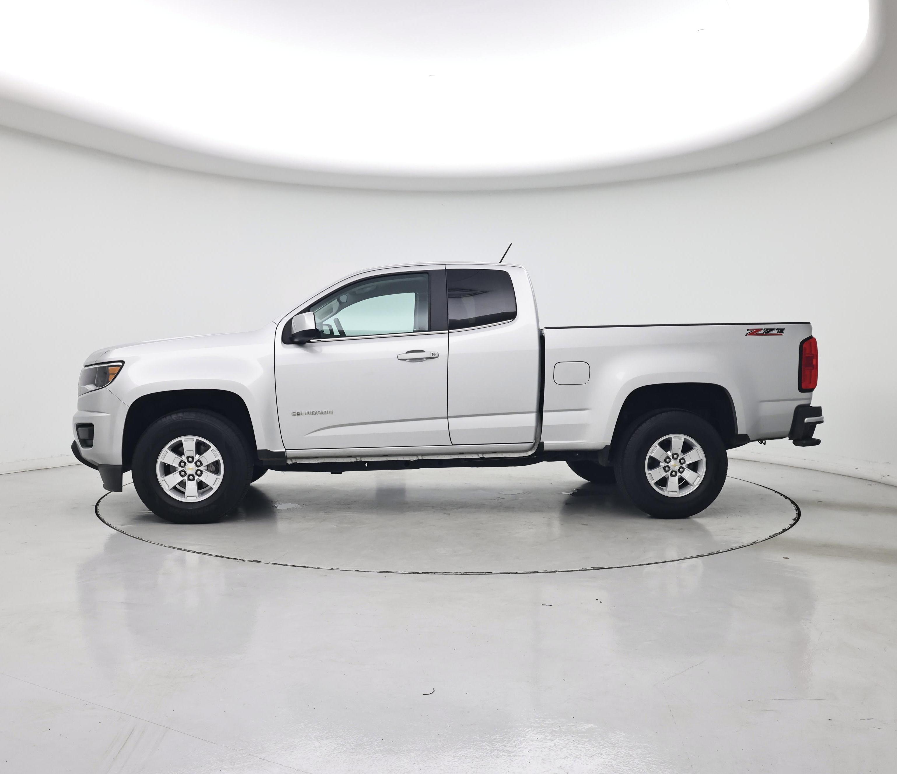 Thumbnail: 2020 Chevrolet Colorado - 3