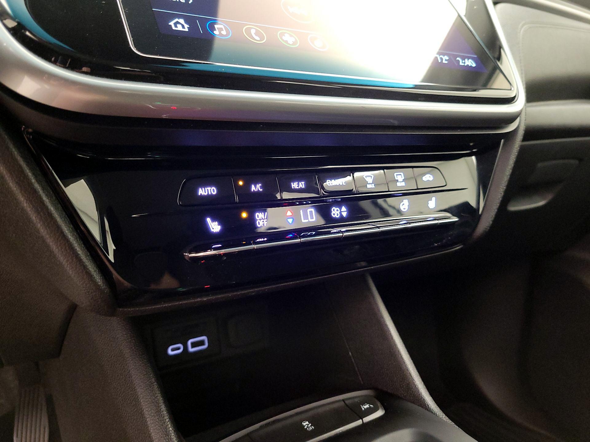 Thumbnail: 2023 Chevrolet Bolt EV - 16