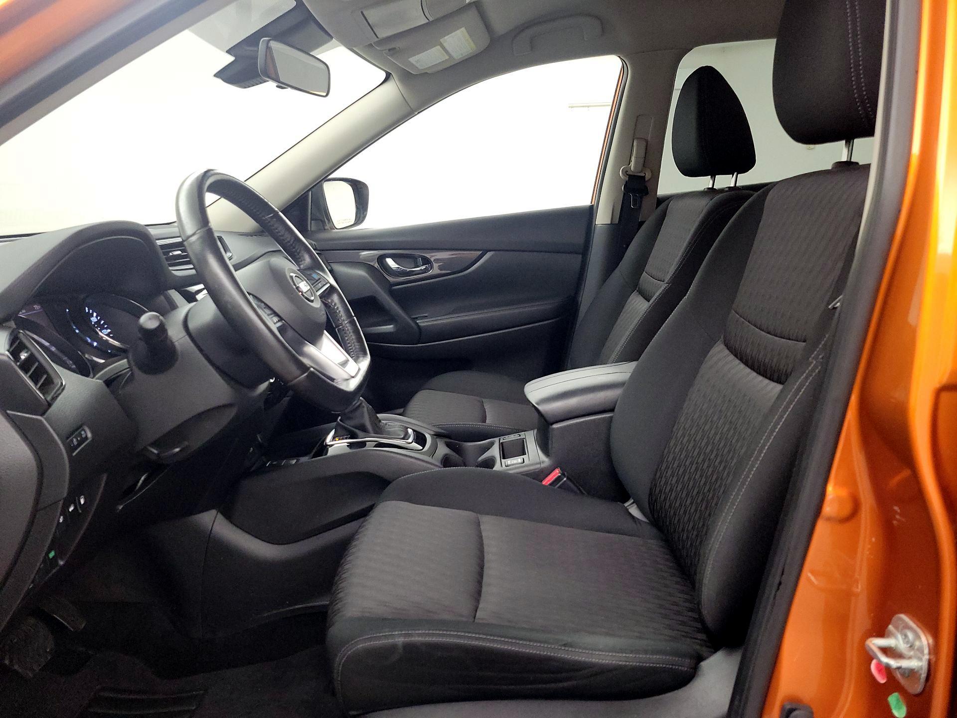 Thumbnail: 2019 Nissan Rogue - 11