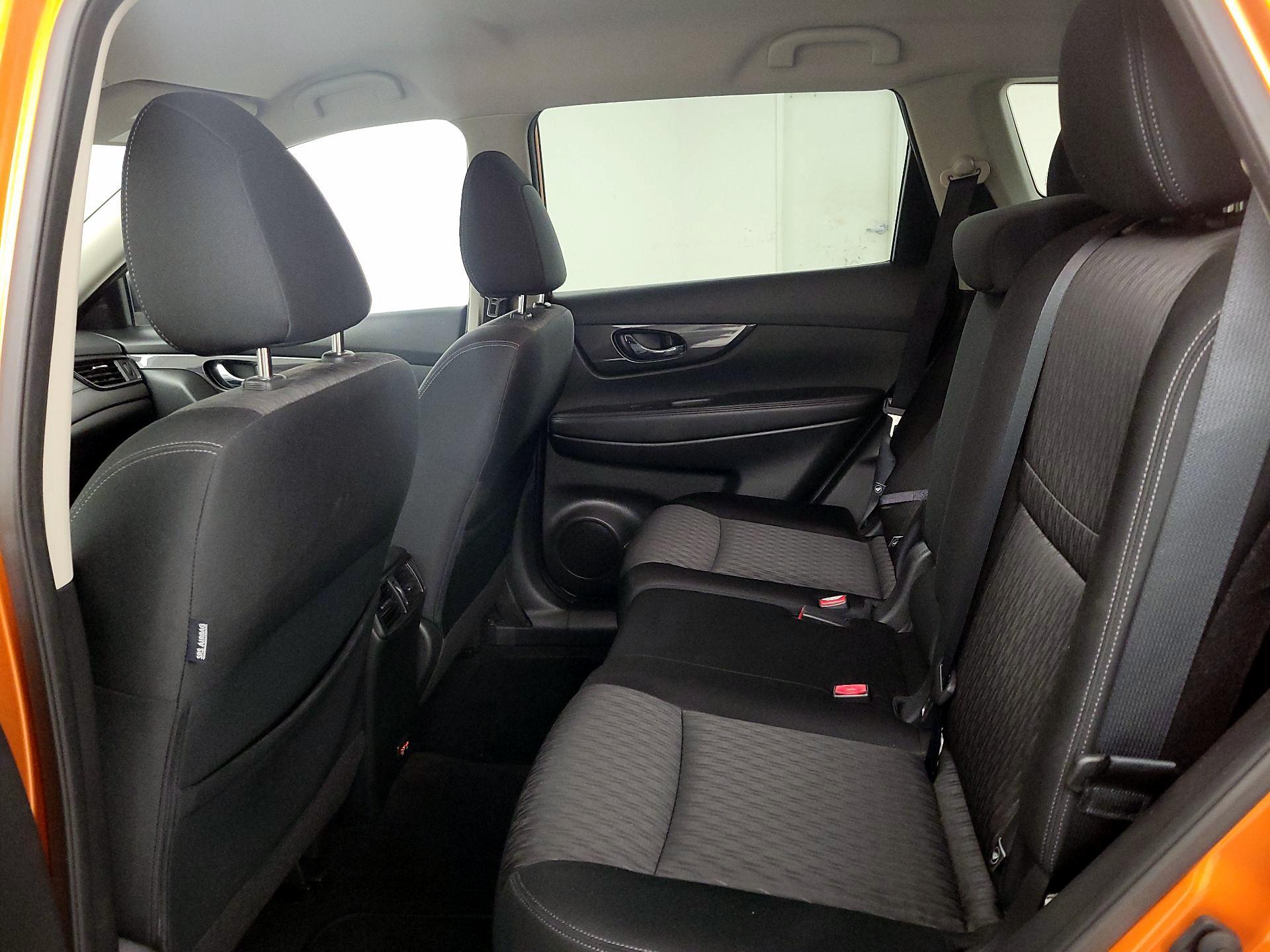 Thumbnail: 2019 Nissan Rogue - 20