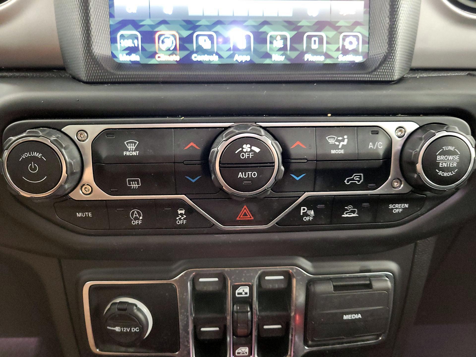 Thumbnail: 2021 Jeep Wrangler - 17