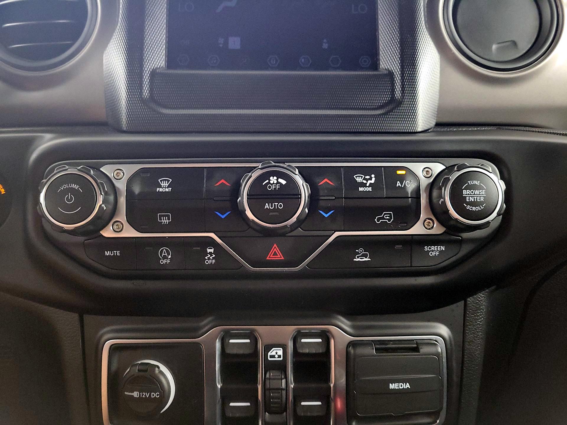 Thumbnail: 2021 Jeep Wrangler - 16