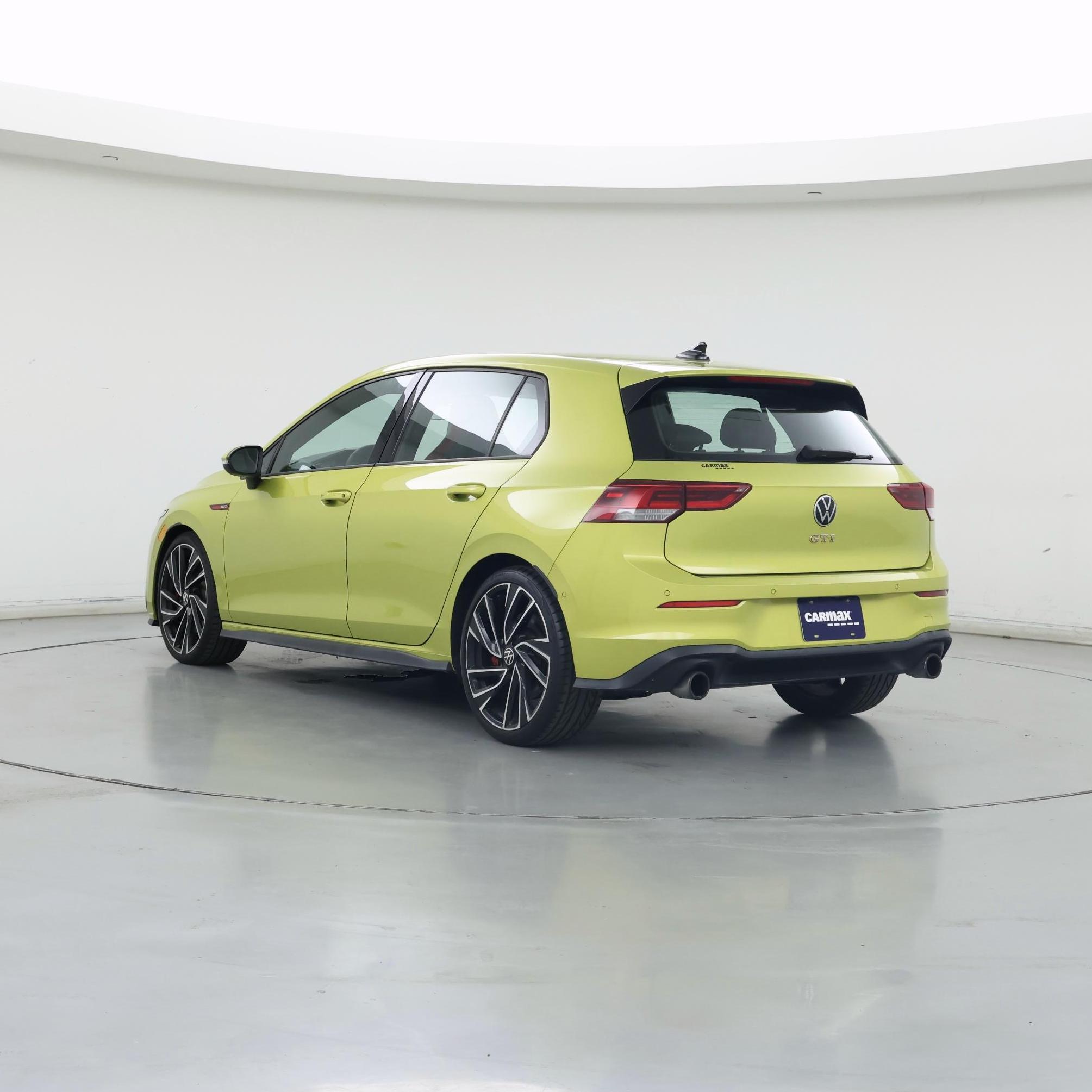 Thumbnail: 2022 Volkswagen Golf - 2