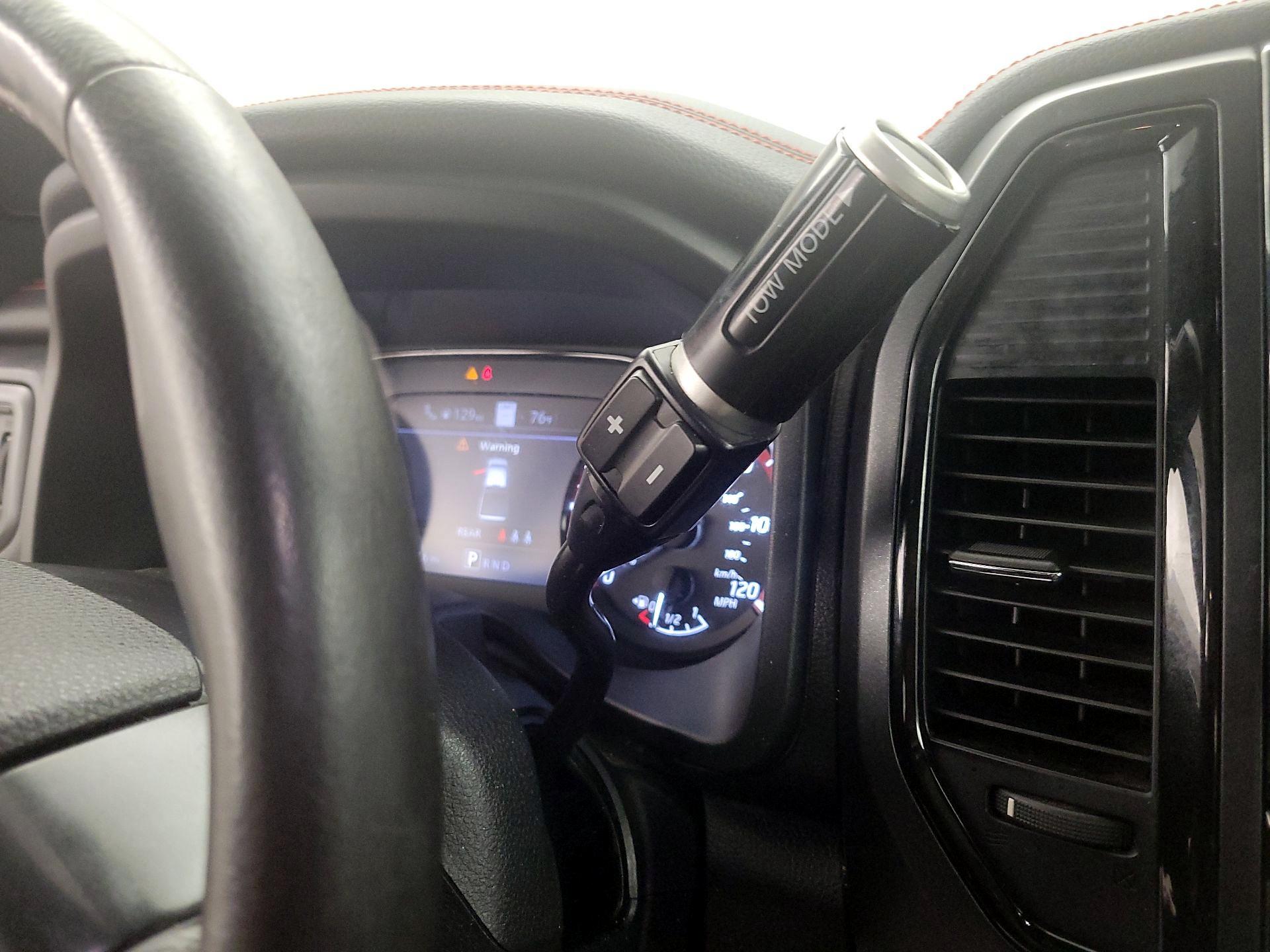 Thumbnail: 2021 Nissan Titan - 18