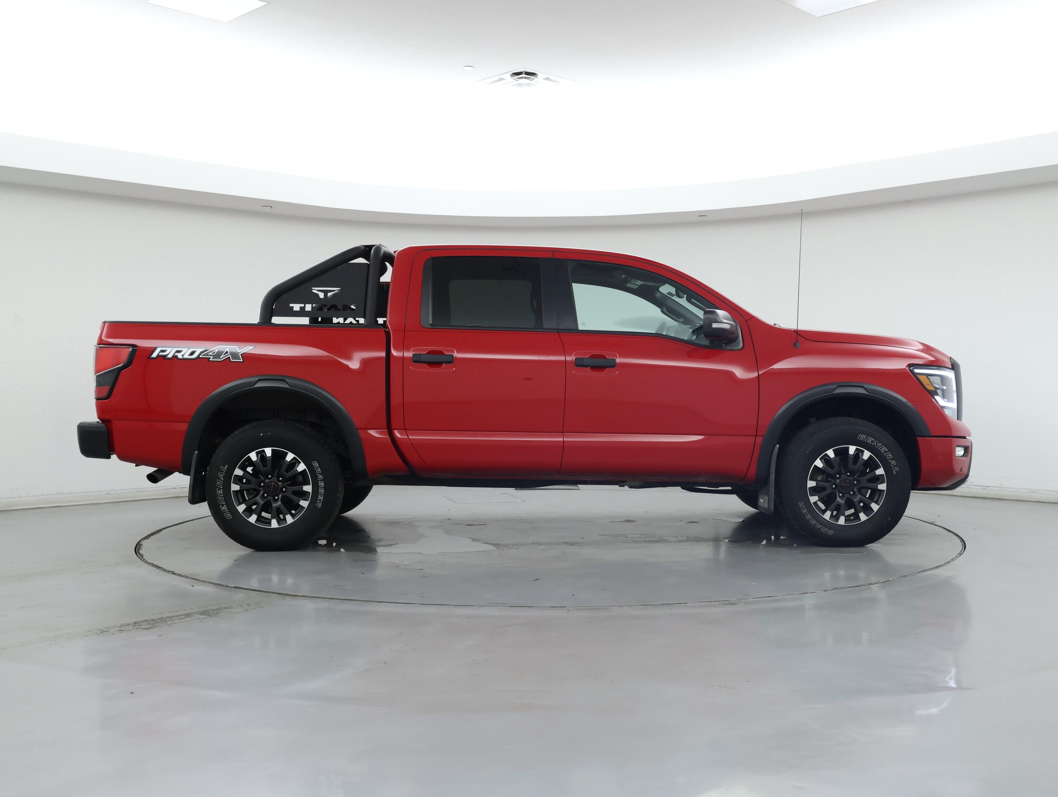Thumbnail: 2021 Nissan Titan - 7