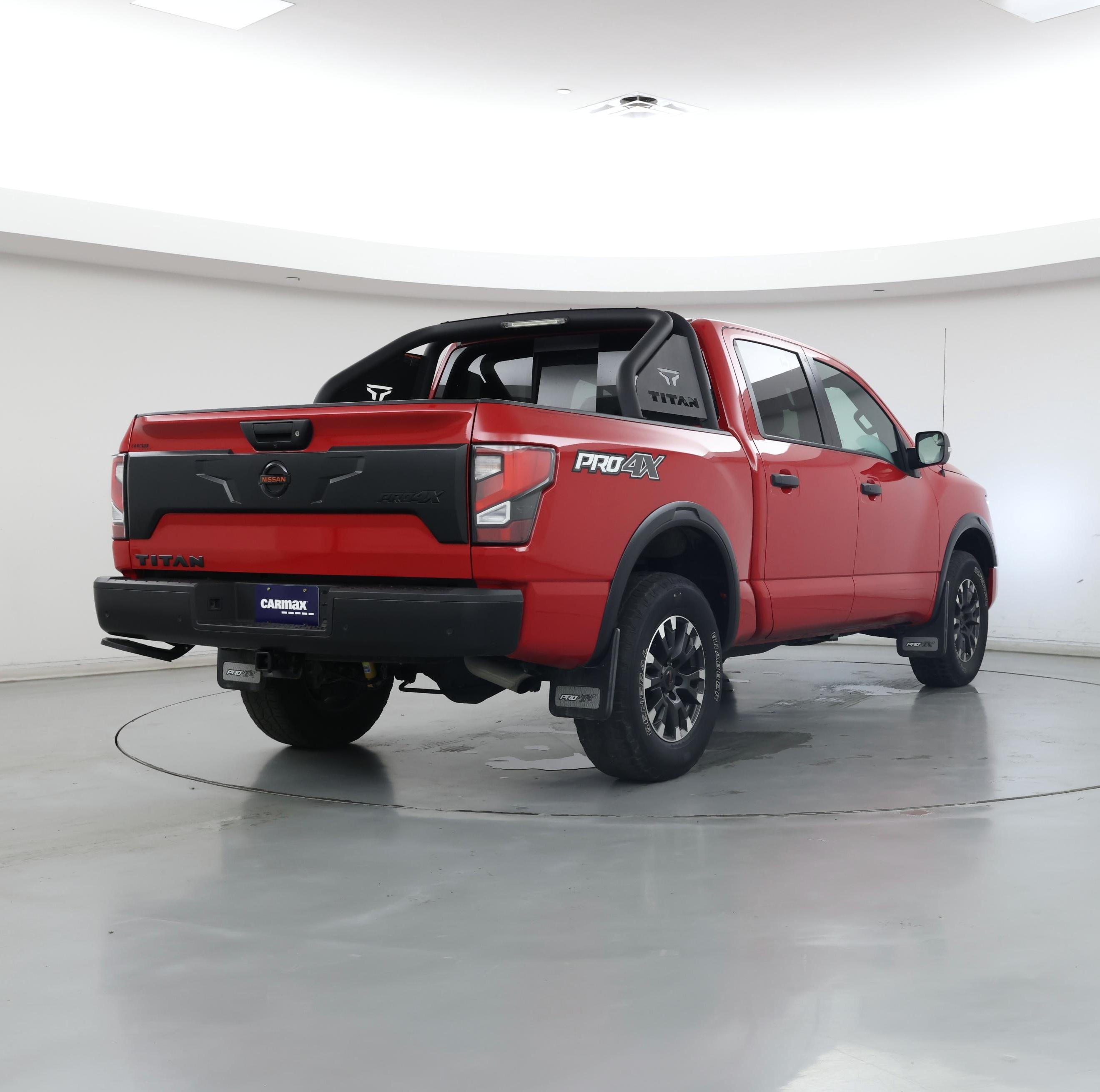 Thumbnail: 2021 Nissan Titan - 8
