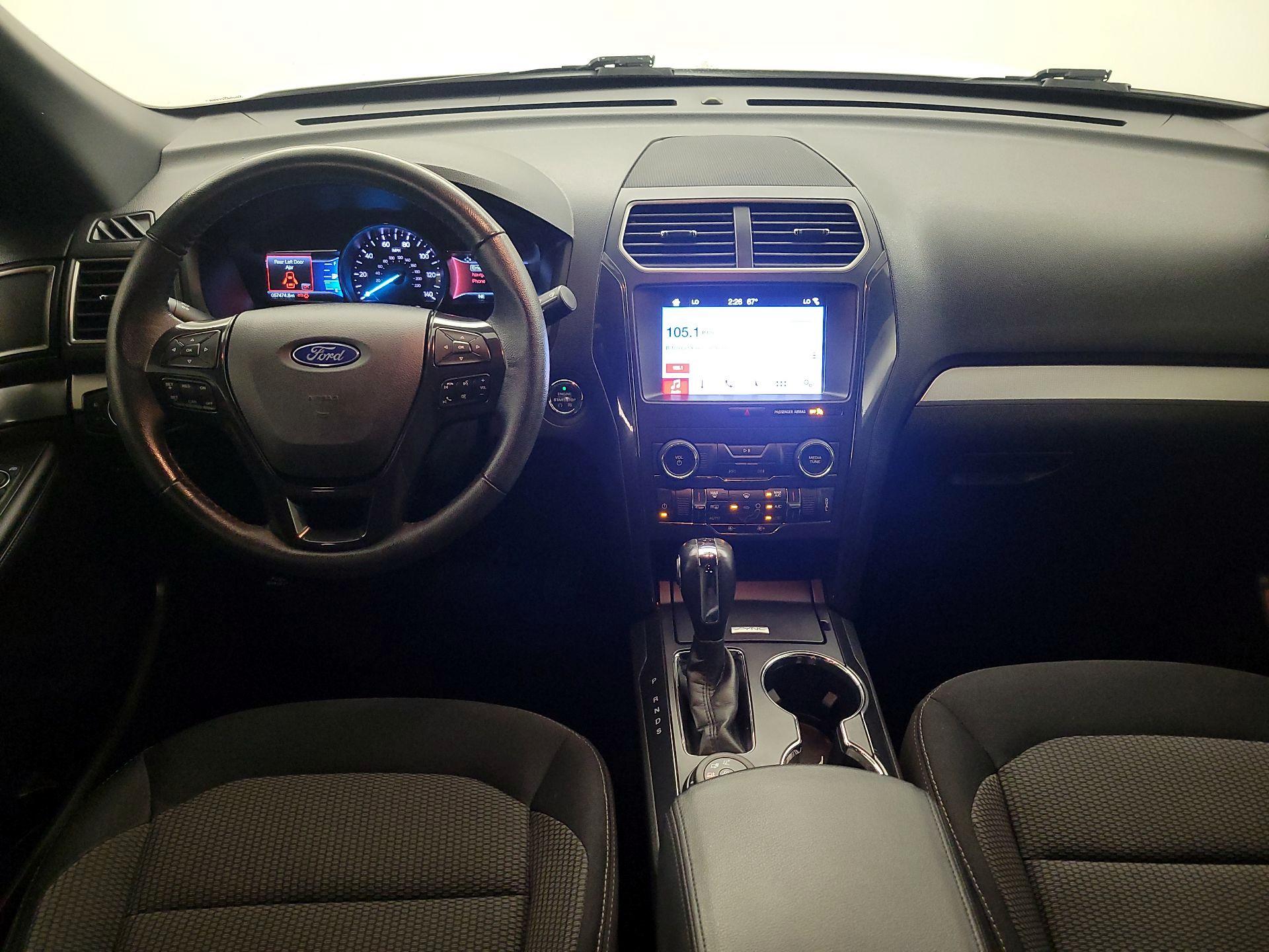 Thumbnail: 2019 Ford Explorer - 9
