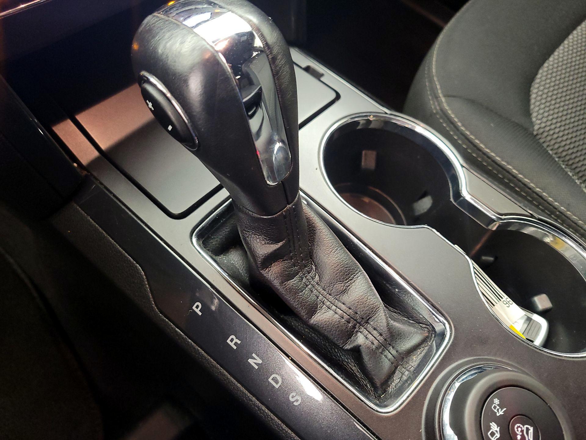 Thumbnail: 2019 Ford Explorer - 18