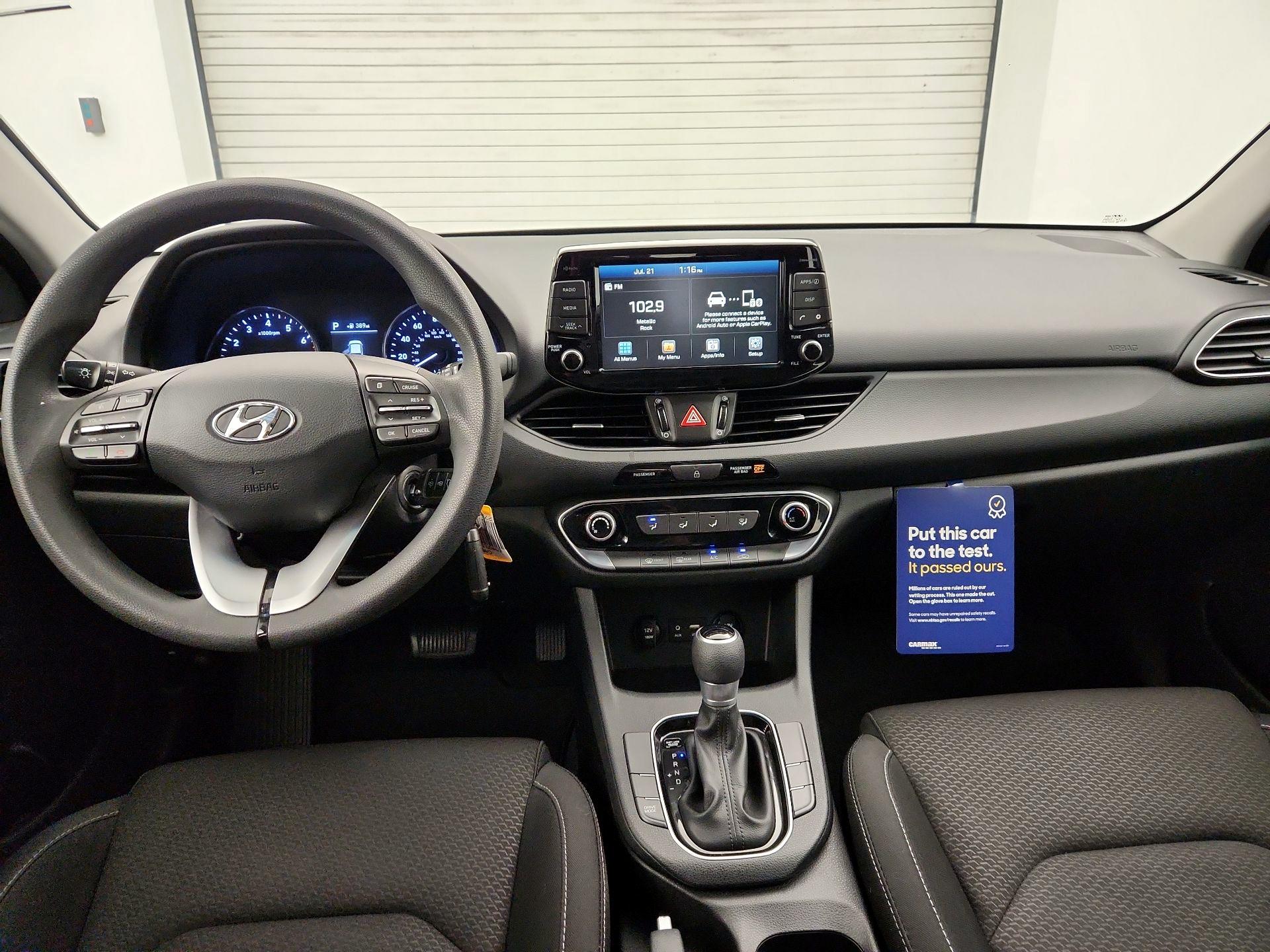 Thumbnail: 2018 Hyundai Elantra - 9