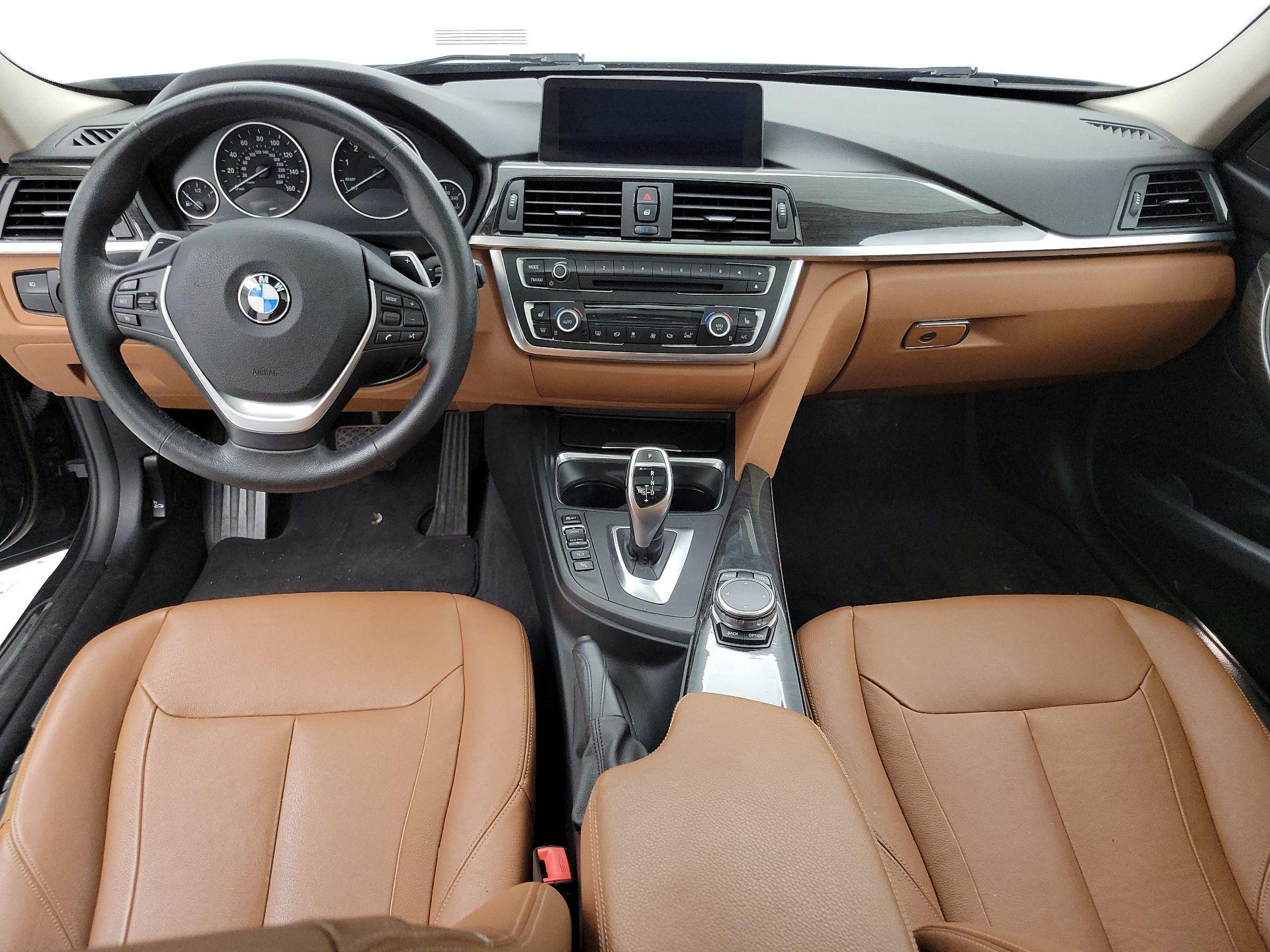 Thumbnail: 2015 BMW 3 Series - 9