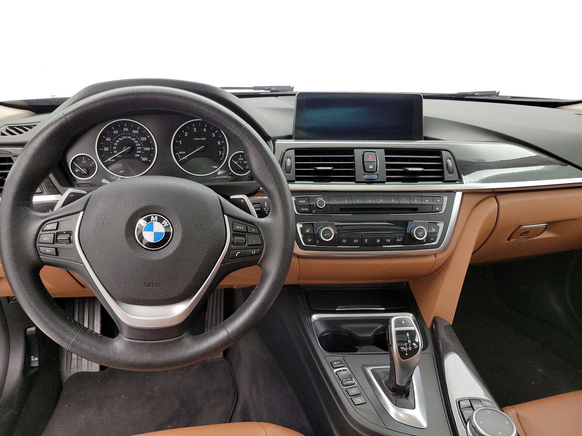 Thumbnail: 2015 BMW 3 Series - 10