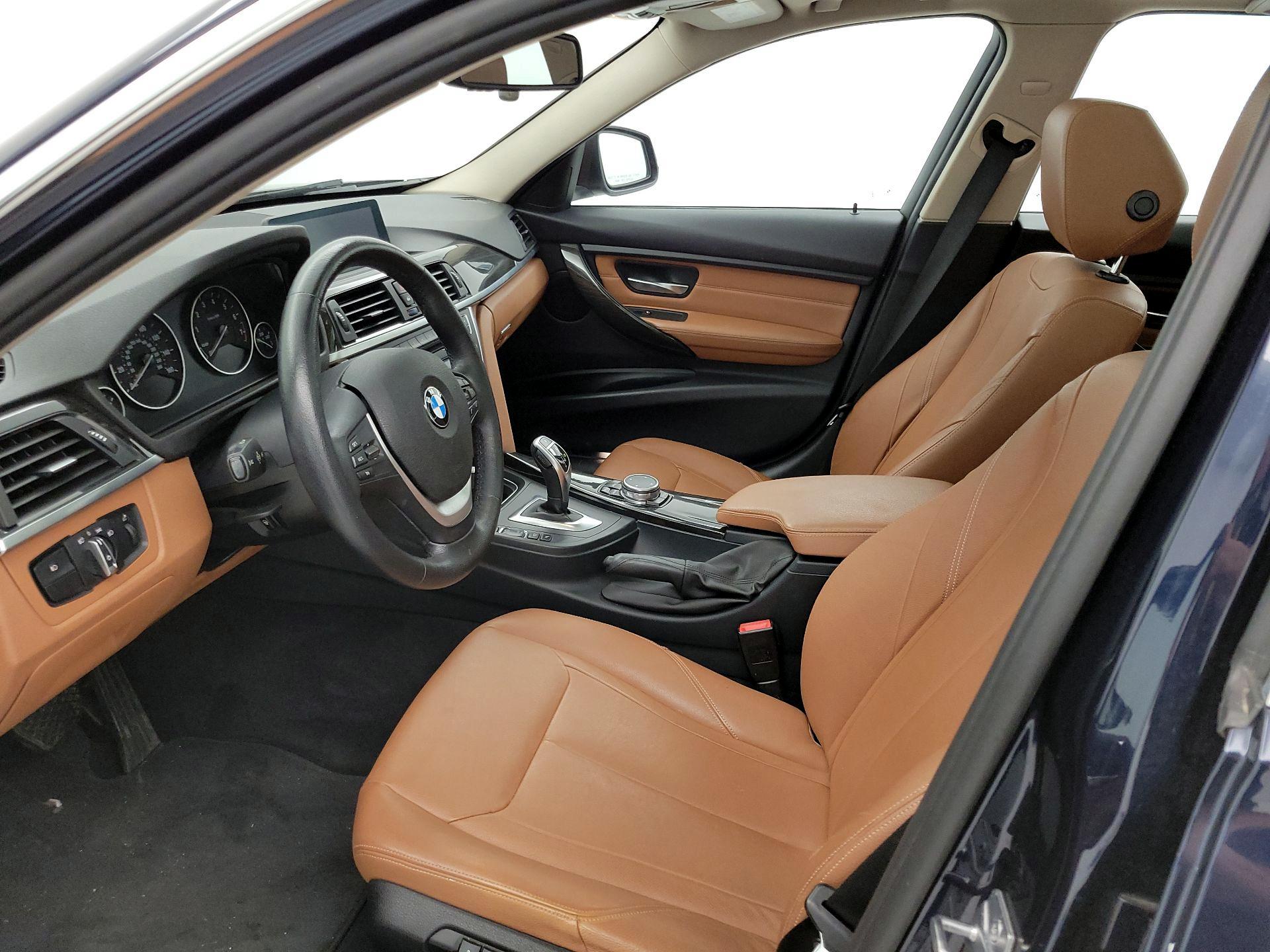 Thumbnail: 2015 BMW 3 Series - 11