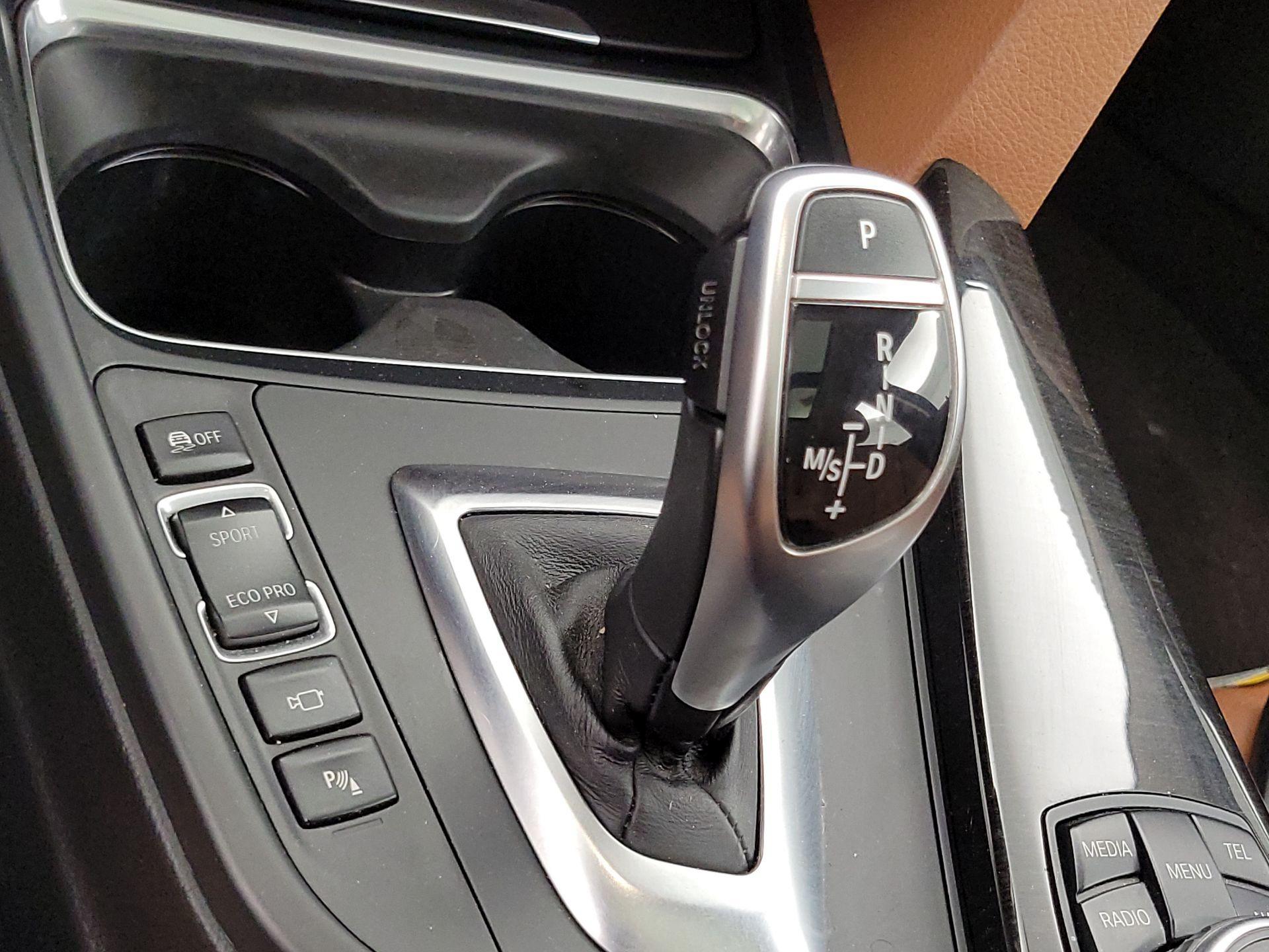 Thumbnail: 2015 BMW 3 Series - 18