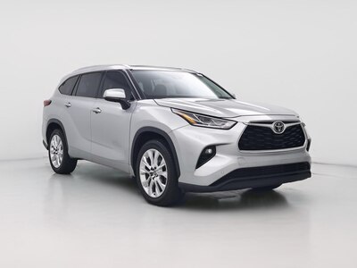 Silver 2023 Toyota Highlander Limited