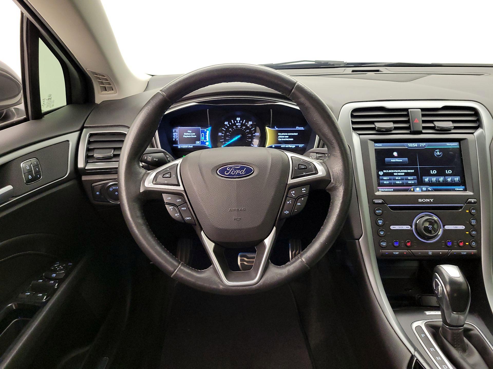 Thumbnail: 2016 Ford Fusion - 10