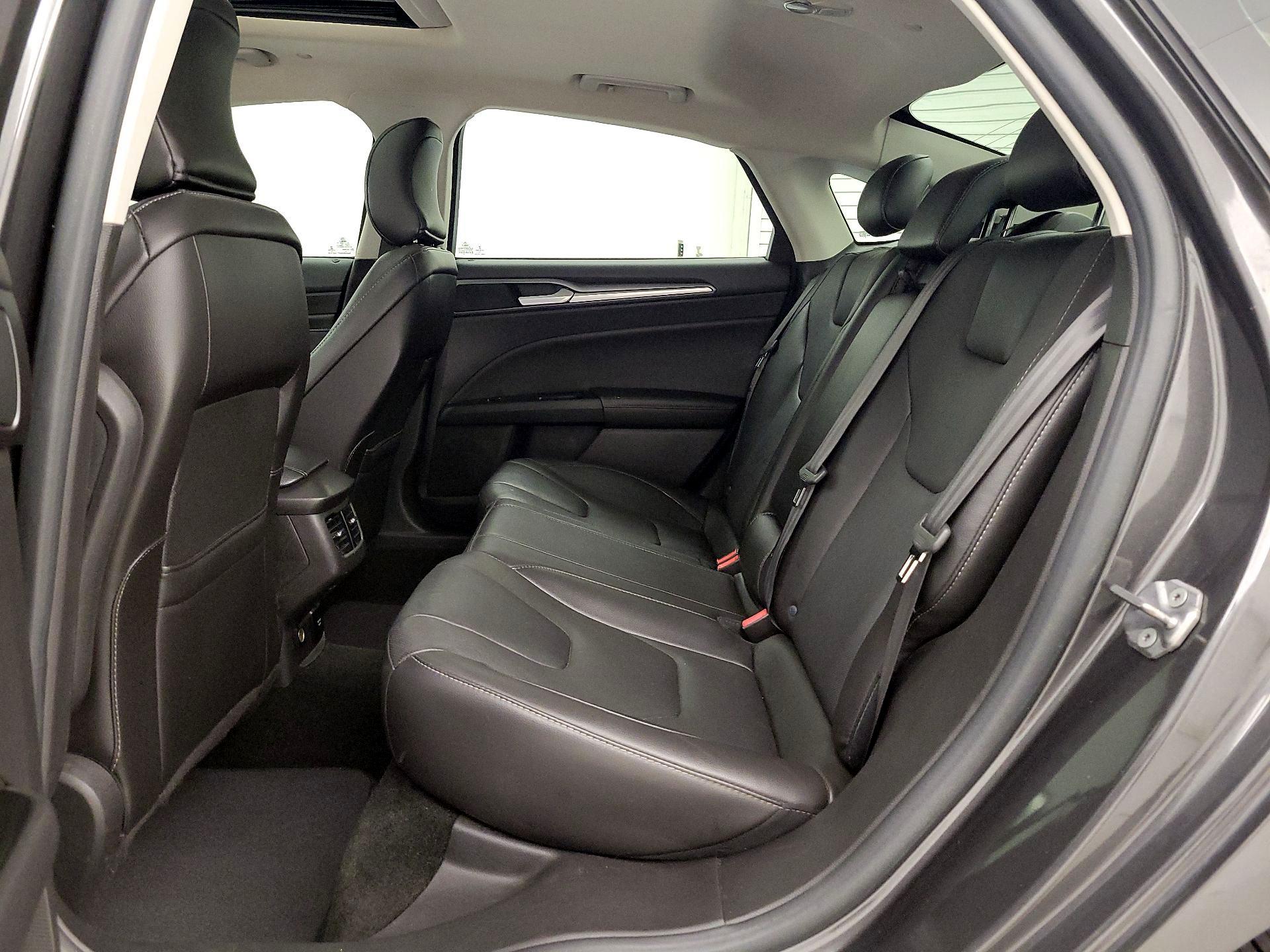 Thumbnail: 2016 Ford Fusion - 20