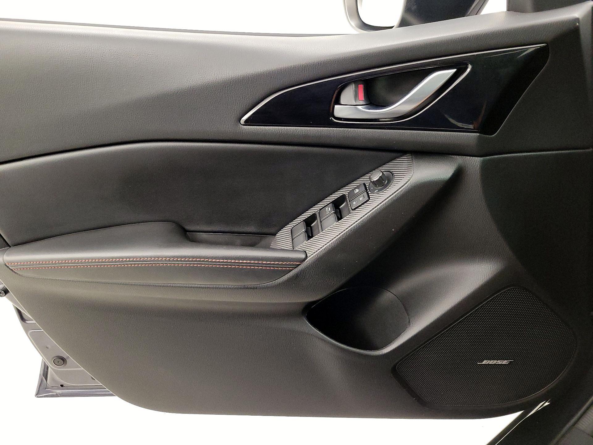 Thumbnail: 2016 Mazda Mazda3 - 12