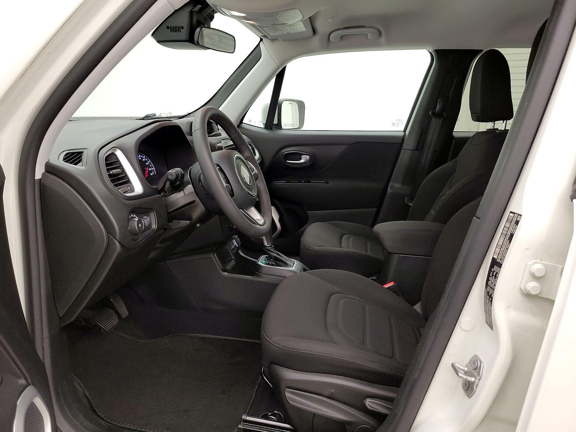 Thumbnail: 2019 Jeep Renegade - 11
