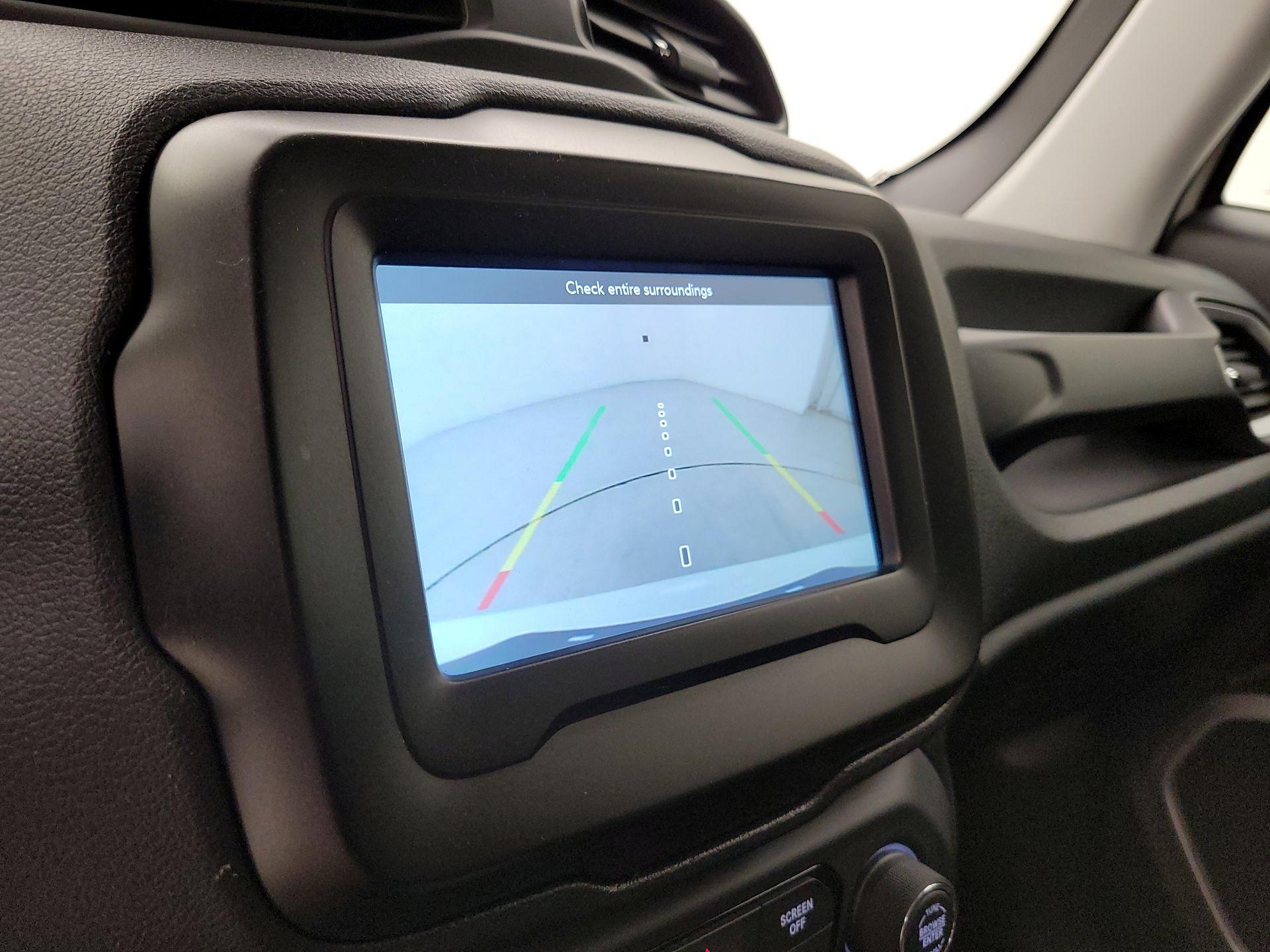 Thumbnail: 2019 Jeep Renegade - 14