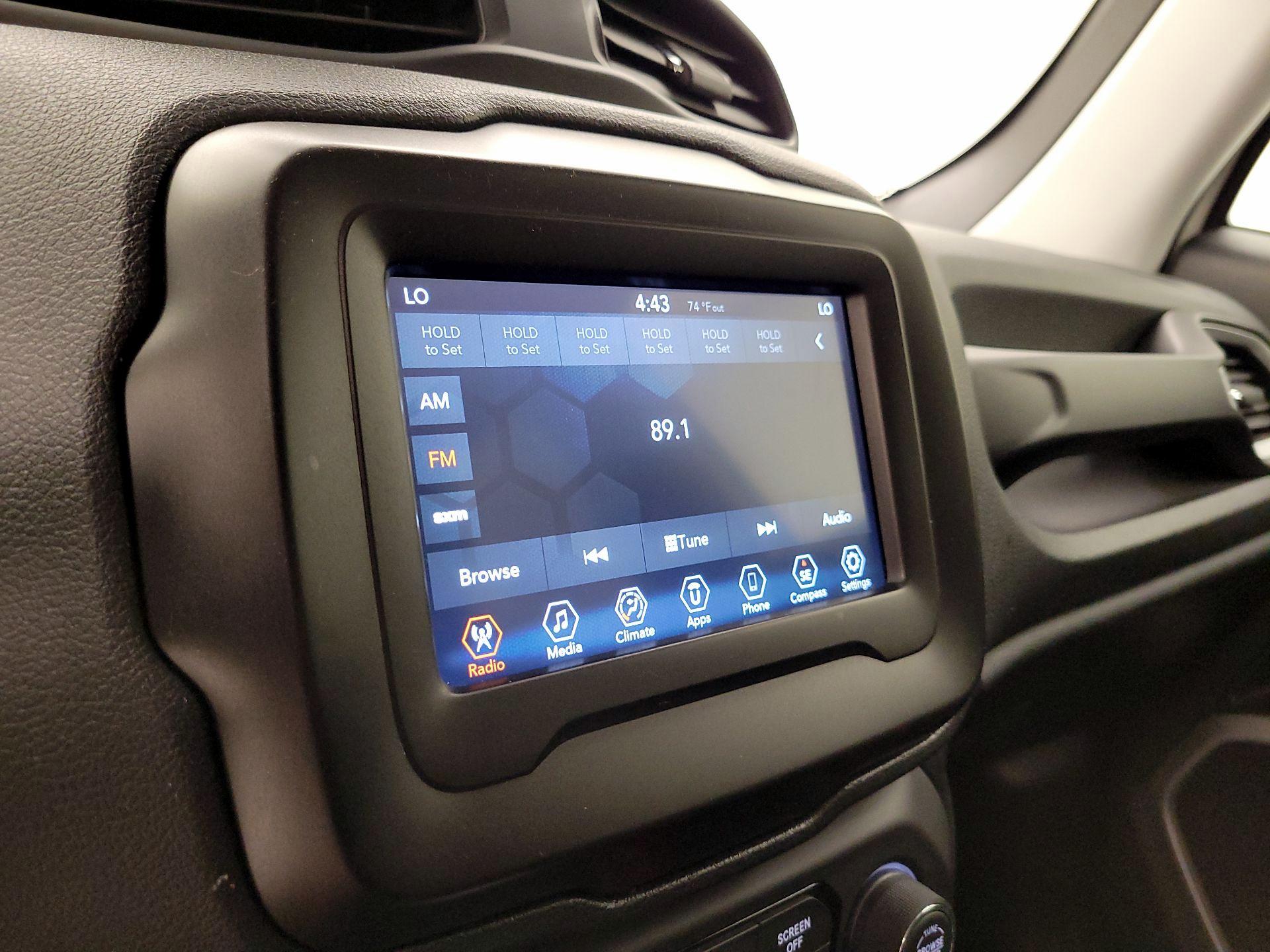 Thumbnail: 2019 Jeep Renegade - 15
