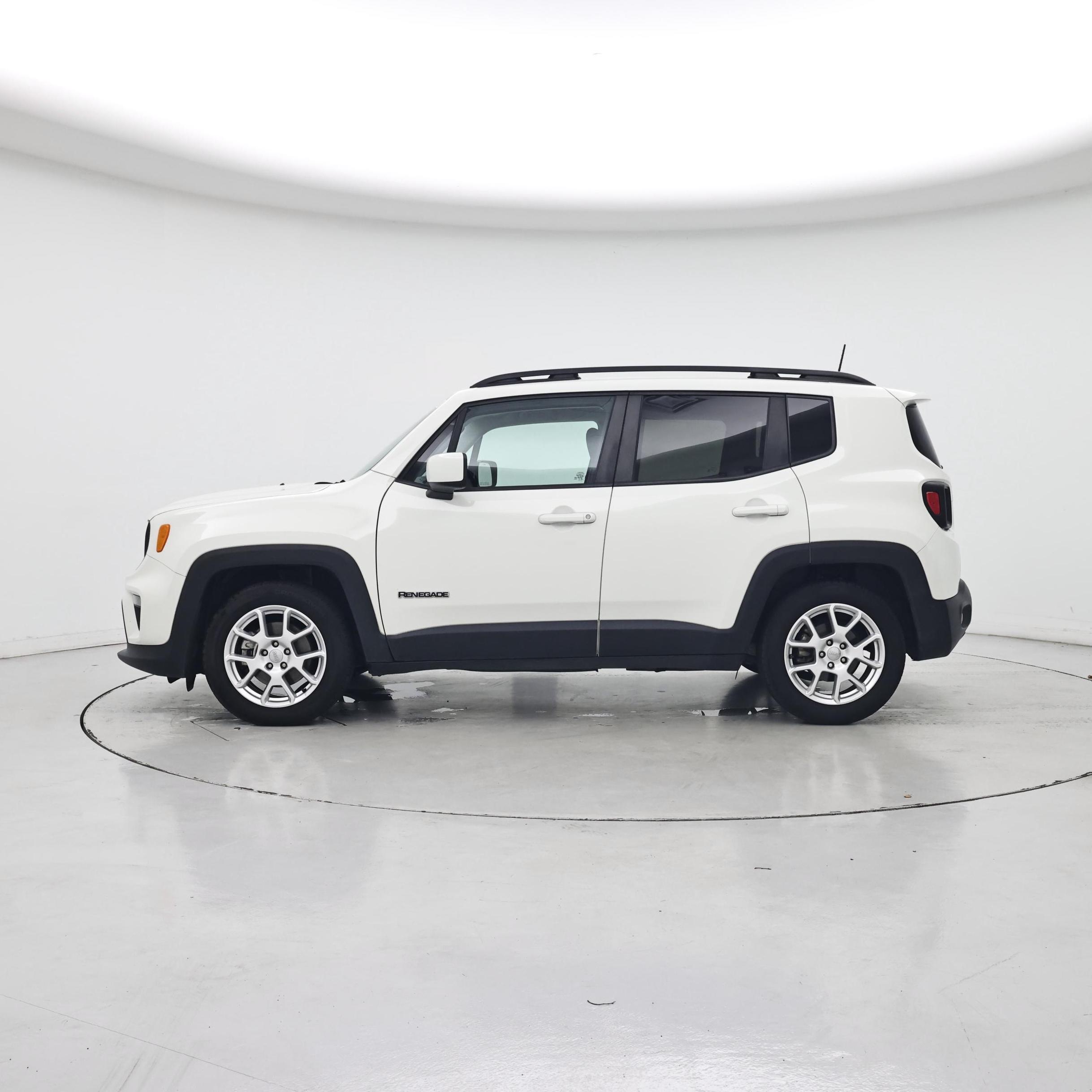 Thumbnail: 2019 Jeep Renegade - 3