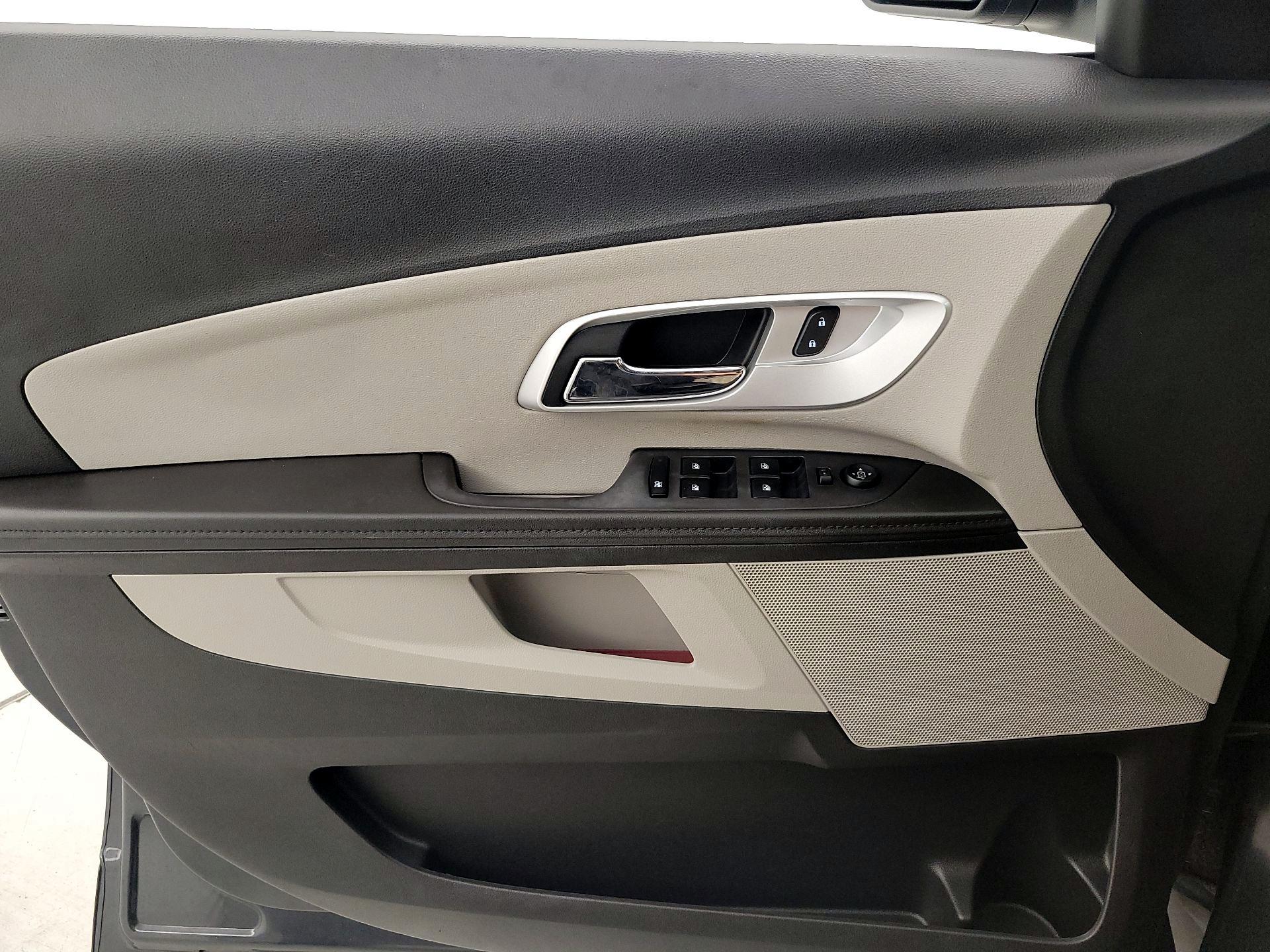 Thumbnail: 2013 Chevrolet Equinox - 12