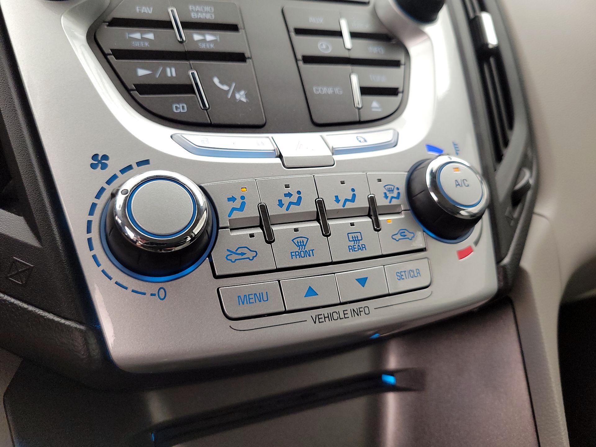 Thumbnail: 2013 Chevrolet Equinox - 15