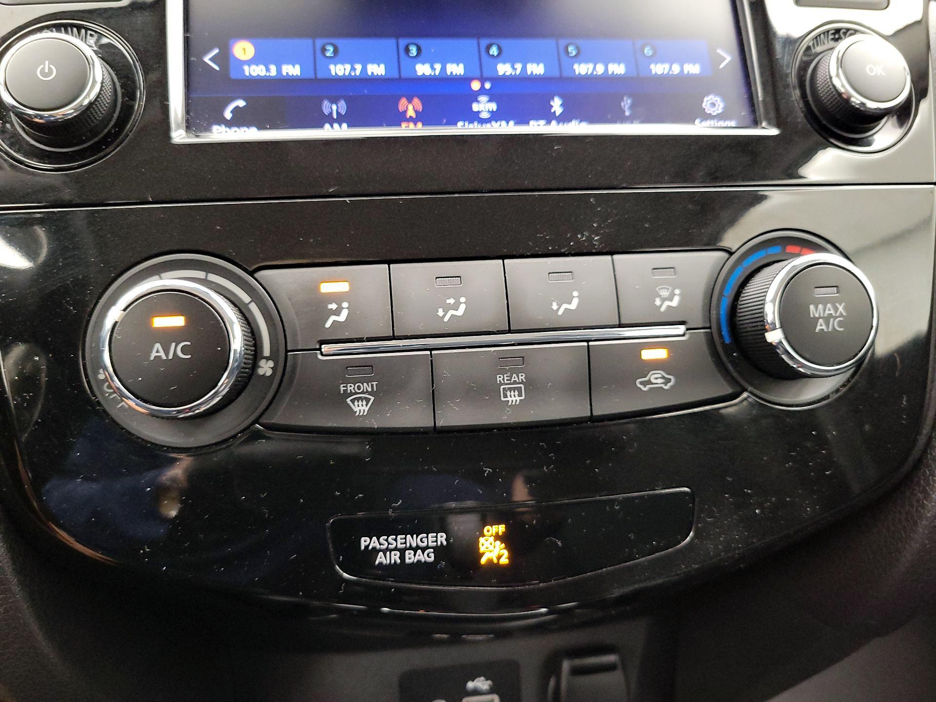 Thumbnail: 2020 Nissan Rogue Sport - 16