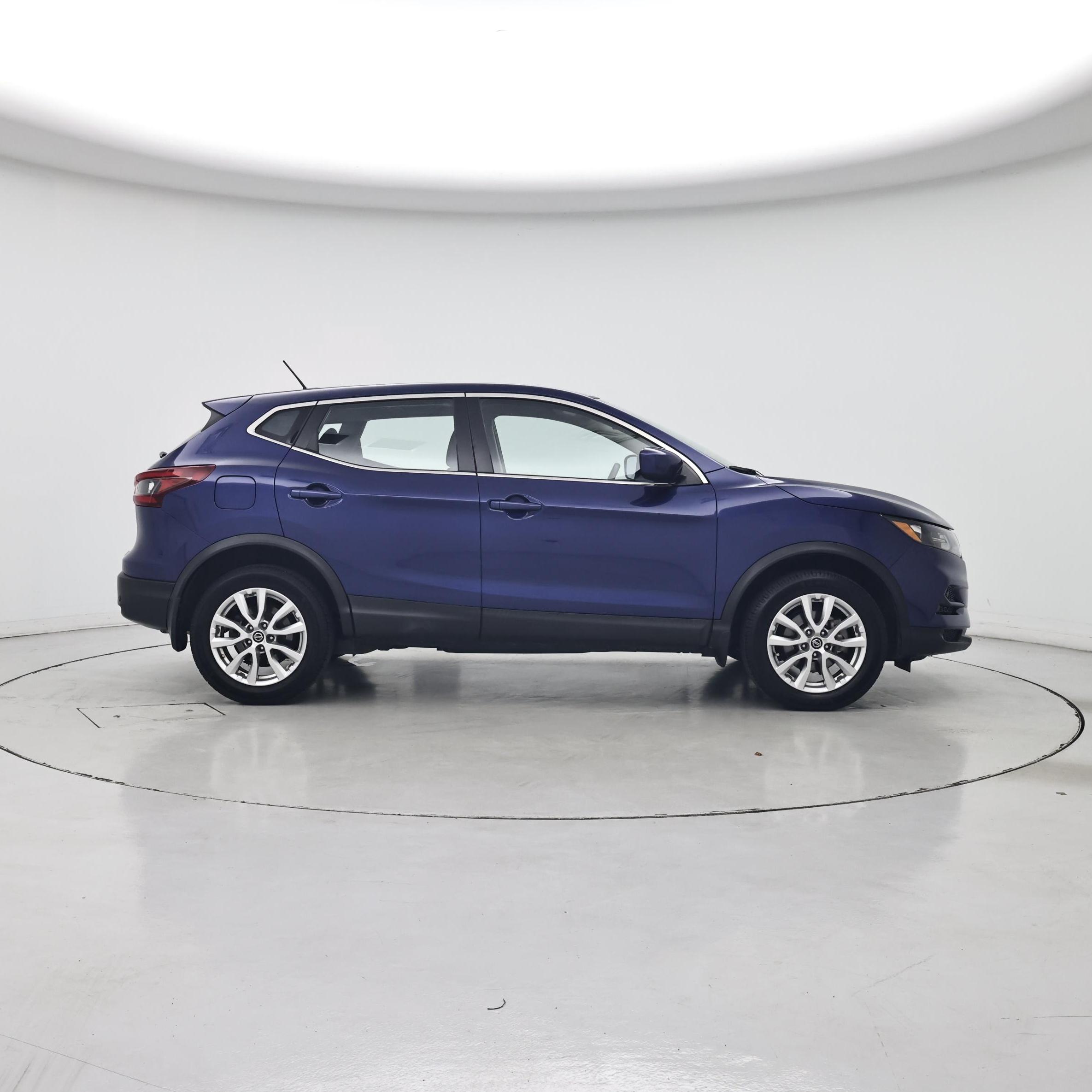 Thumbnail: 2020 Nissan Rogue Sport - 7