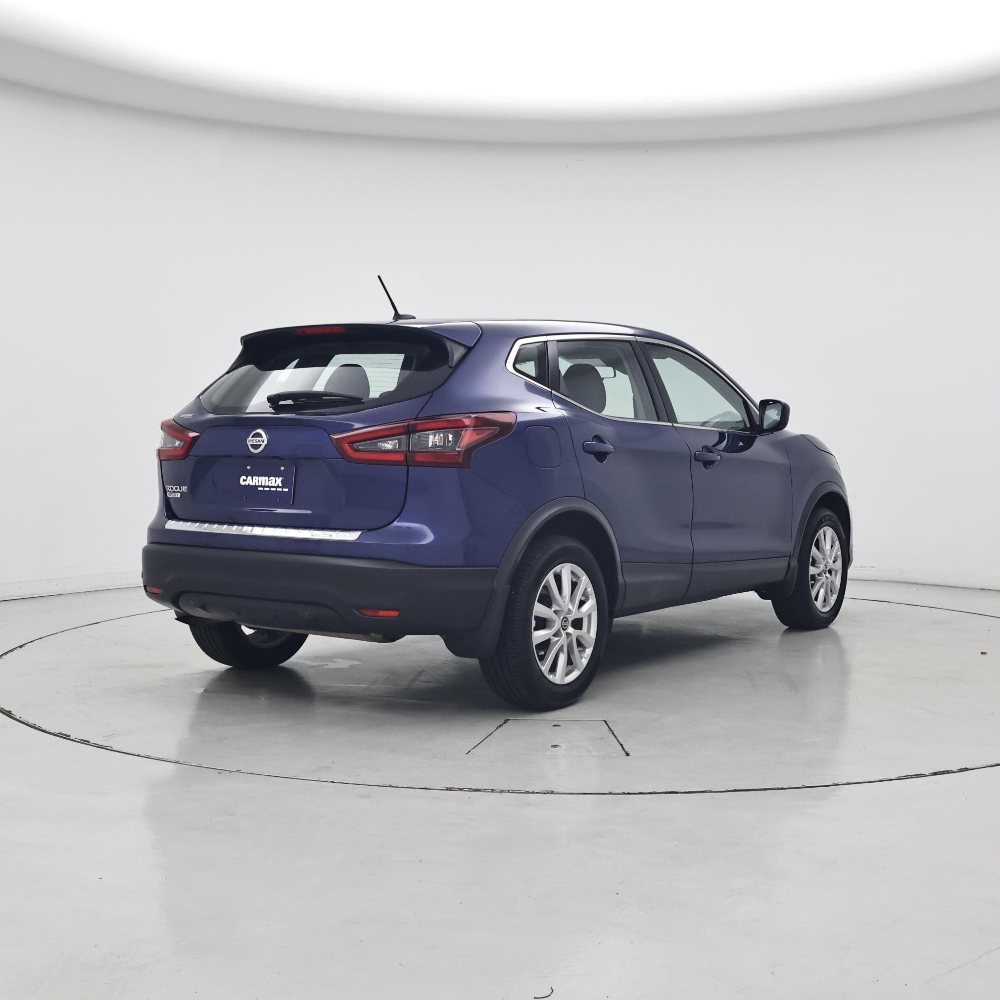 Thumbnail: 2020 Nissan Rogue Sport - 8