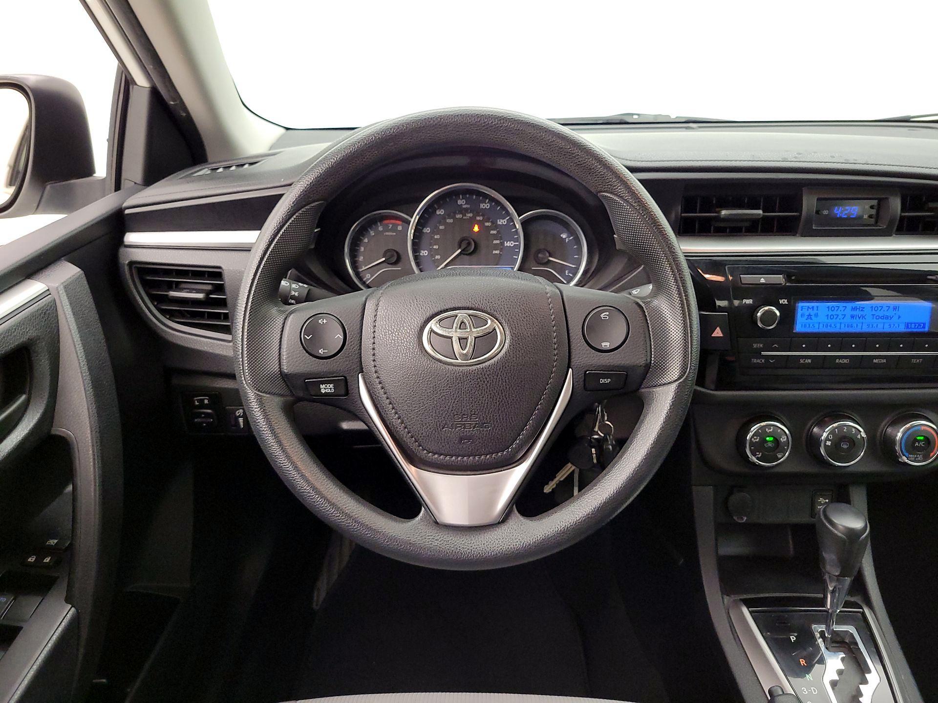Thumbnail: 2014 Toyota Corolla - 10