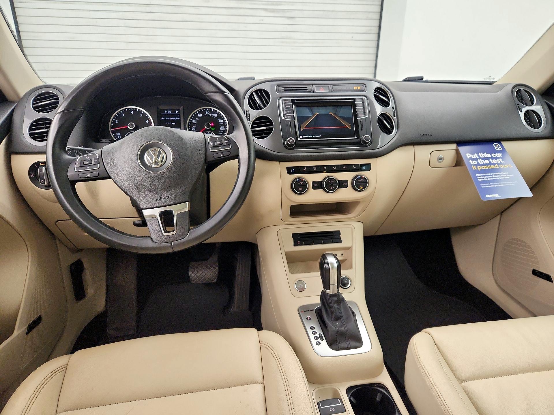 Thumbnail: 2016 Volkswagen Tiguan - 9