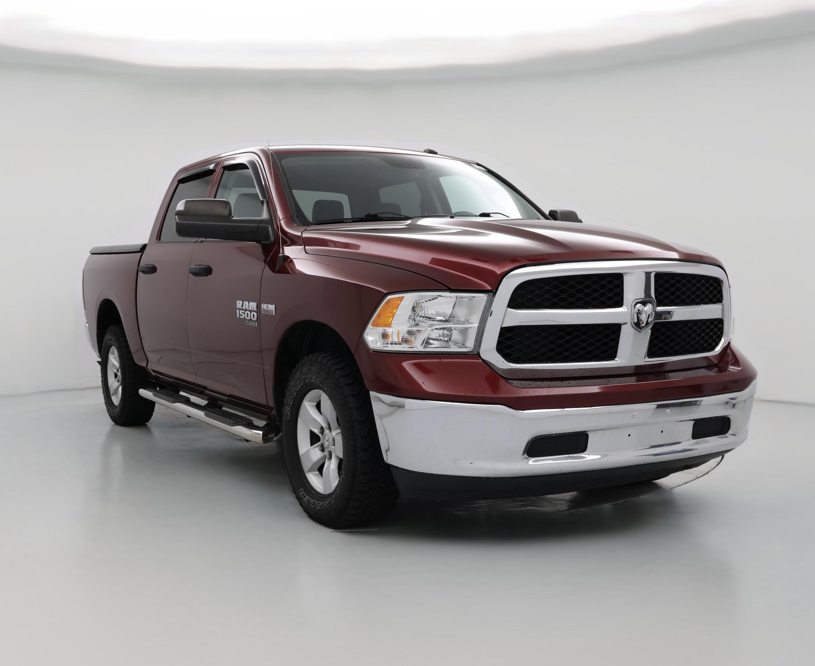 Thumbnail: 2020 RAM 1500 Classic - 1