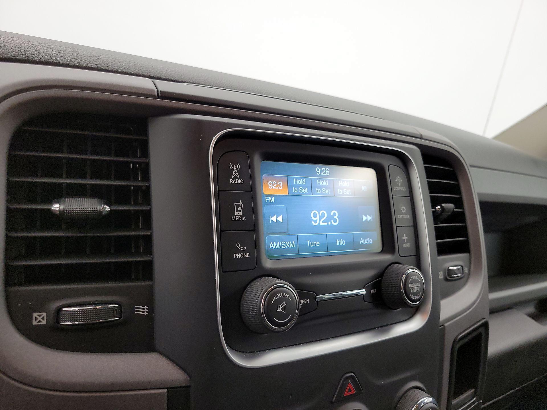 Thumbnail: 2020 RAM 1500 Classic - 15