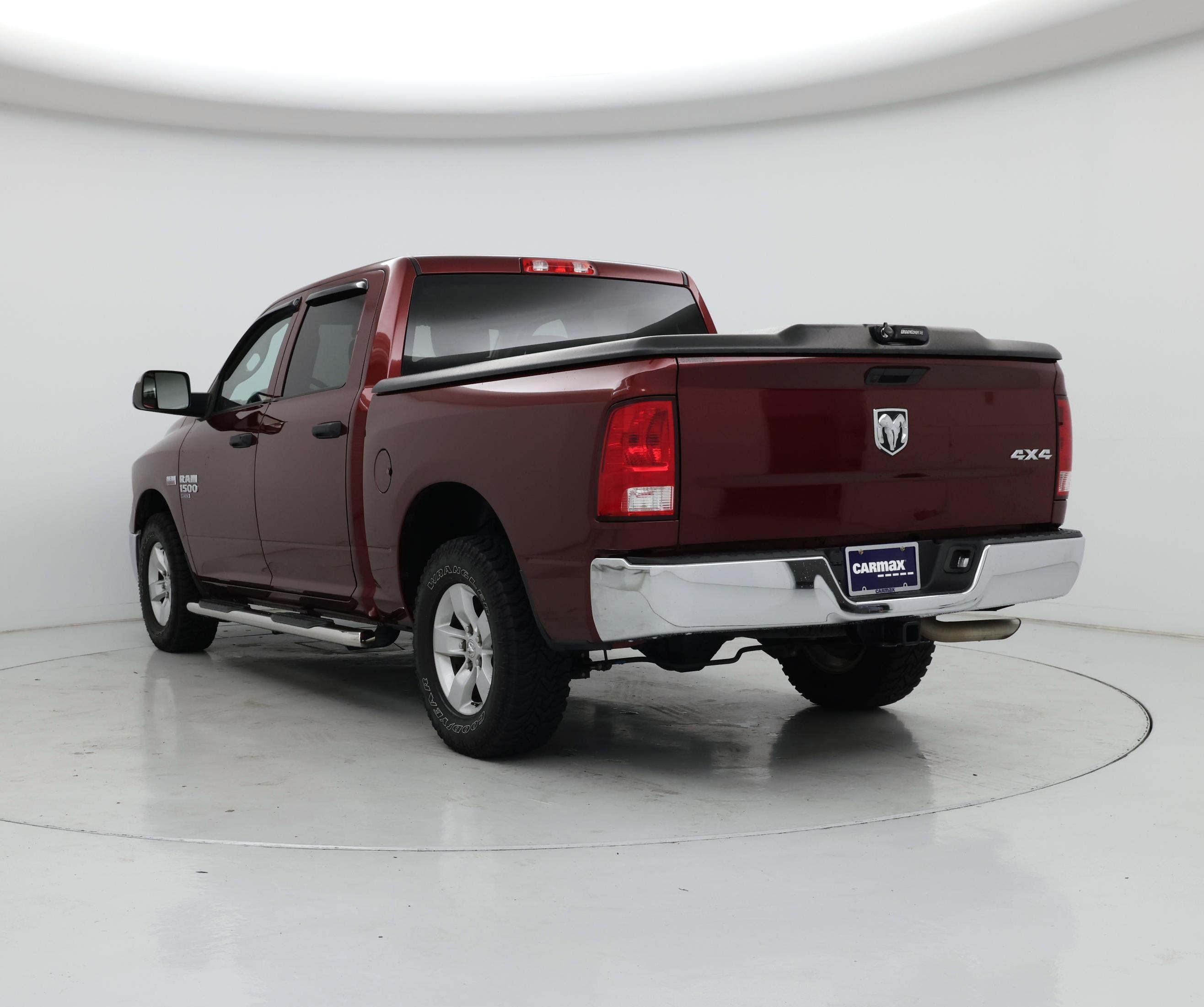 Thumbnail: 2020 RAM 1500 Classic - 2