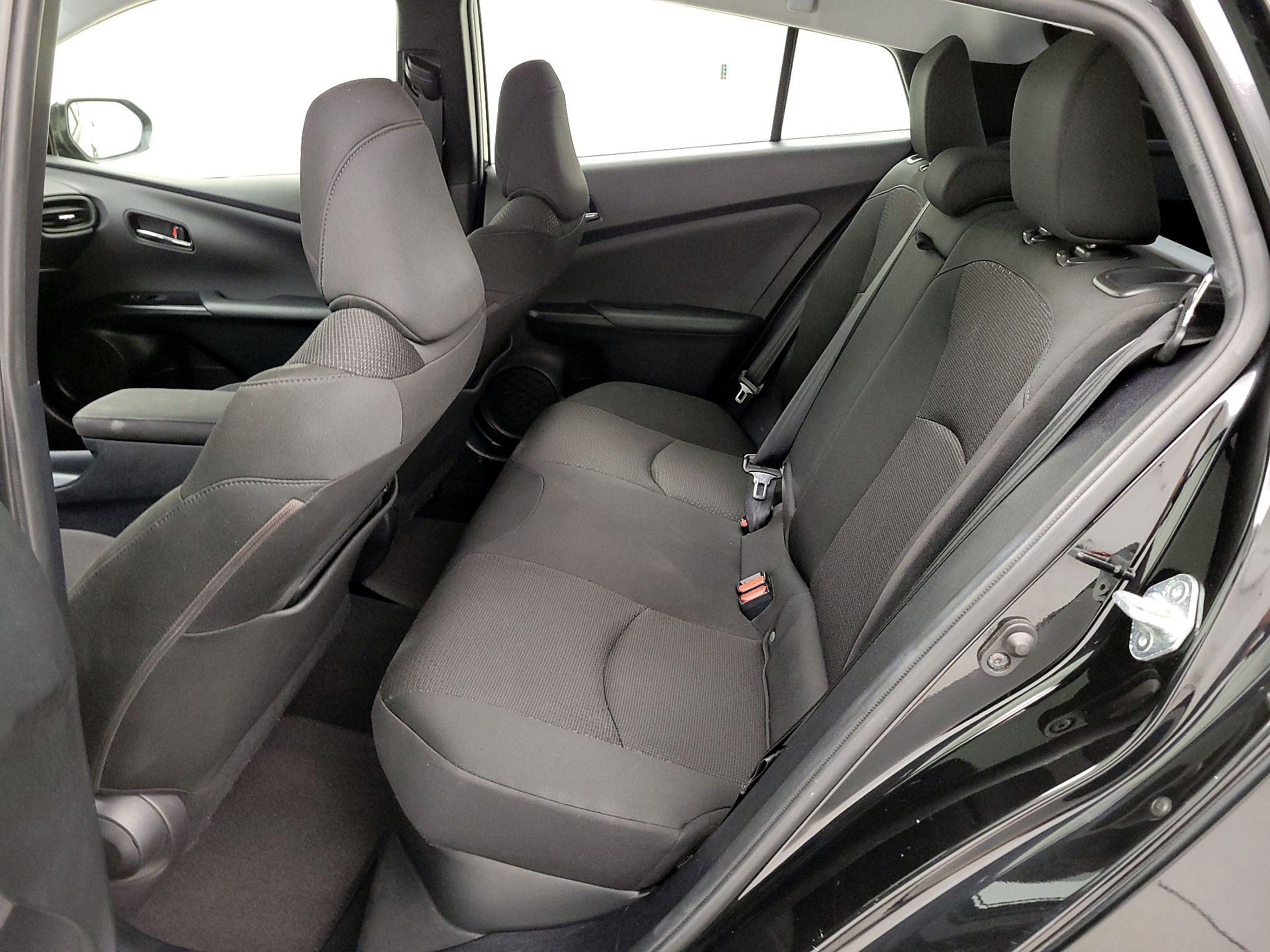 Thumbnail: 2019 Toyota Prius - 19