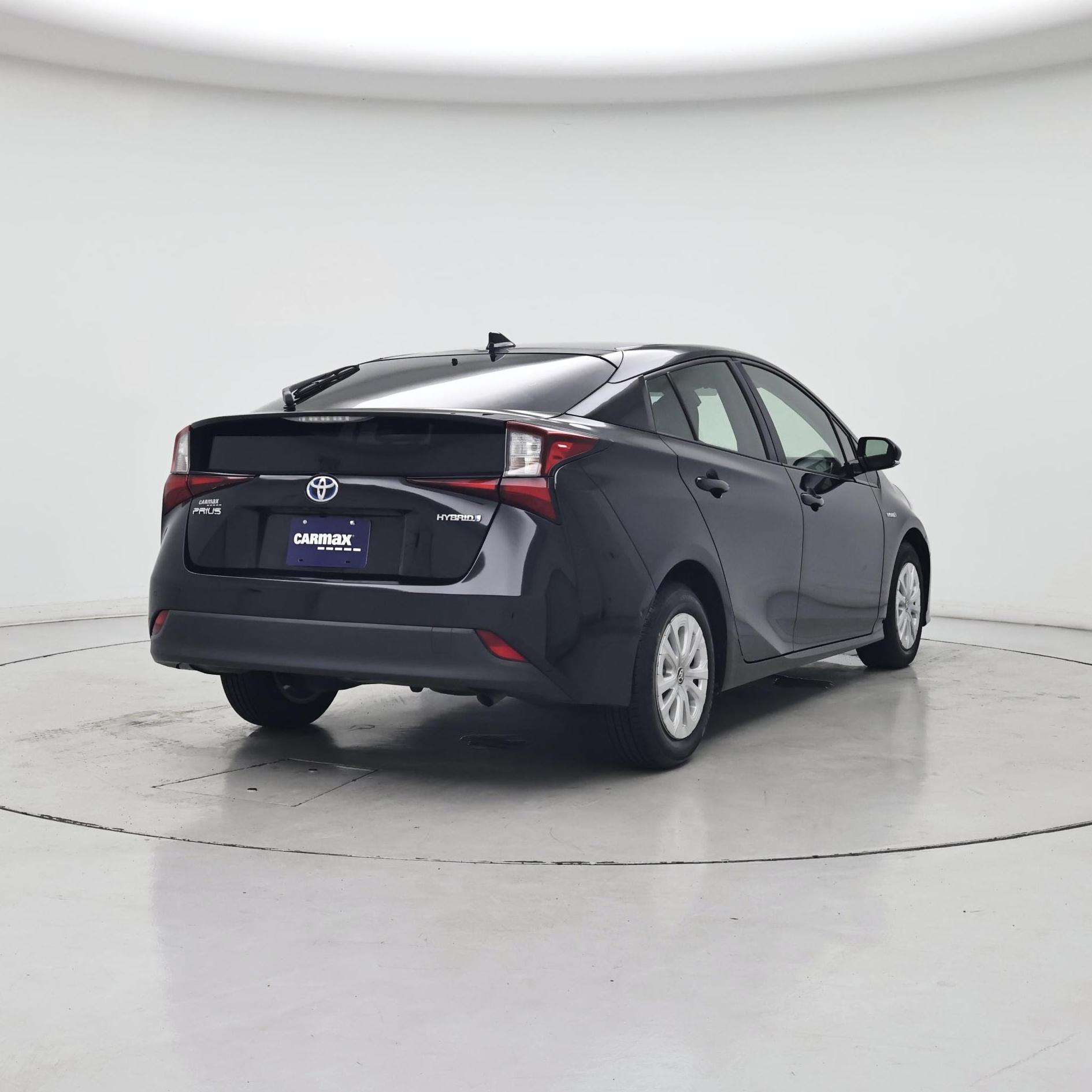 Thumbnail: 2019 Toyota Prius - 8