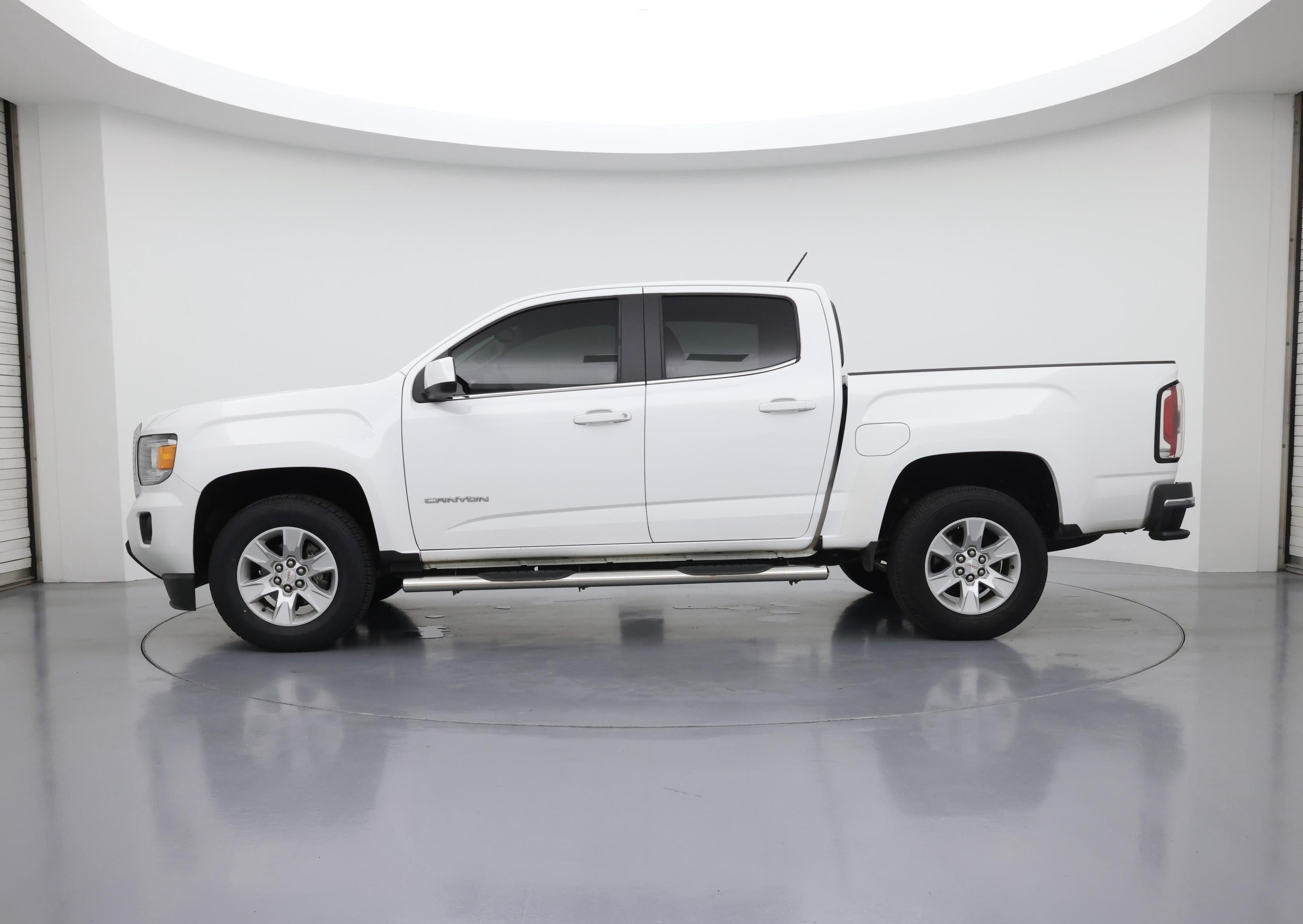 Thumbnail: 2016 GMC Canyon - 3