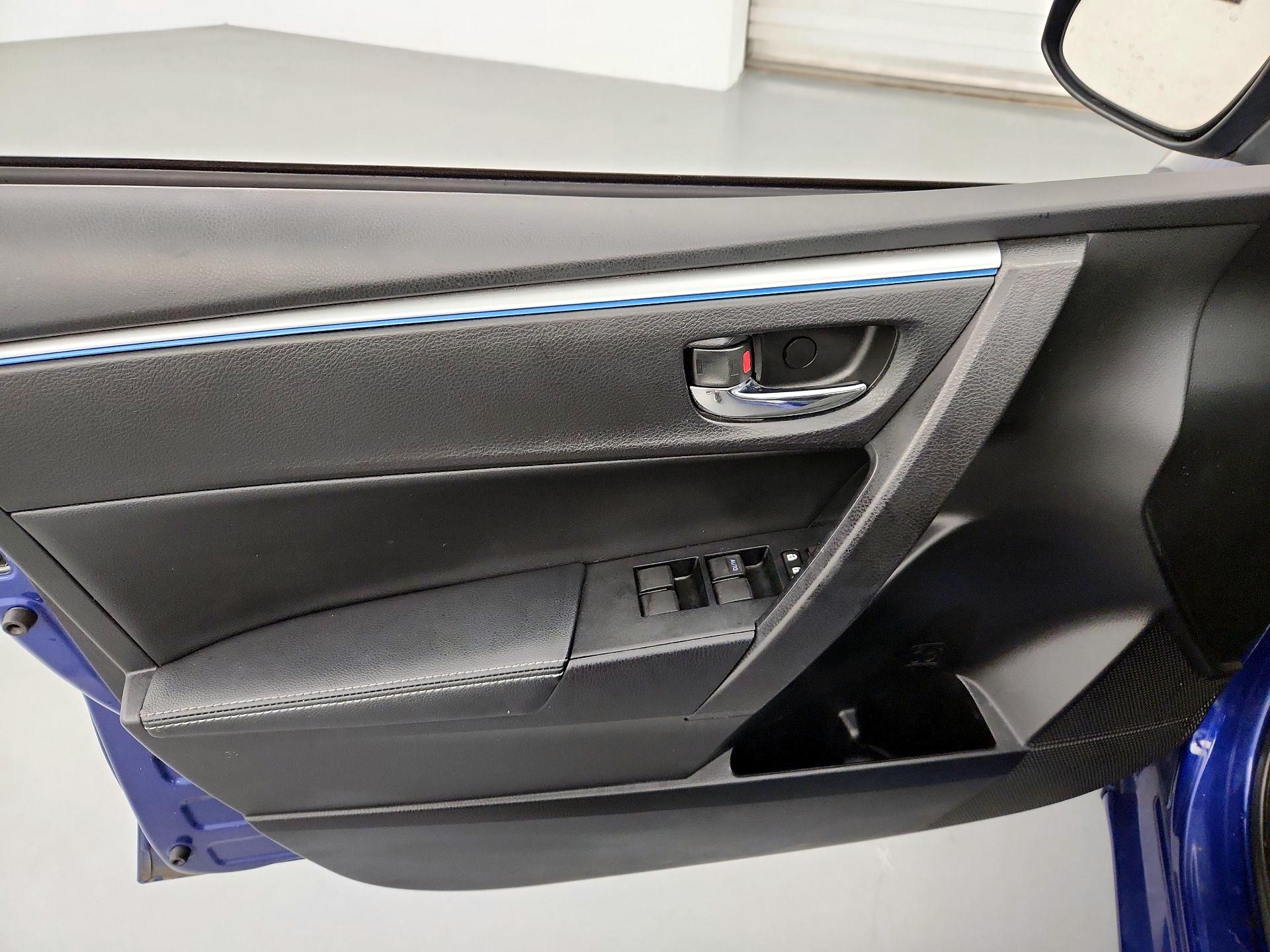 Thumbnail: 2016 Toyota Corolla - 12