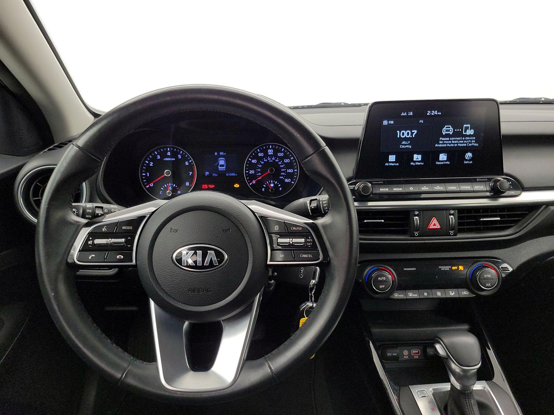 Thumbnail: 2019 Kia Forte - 10