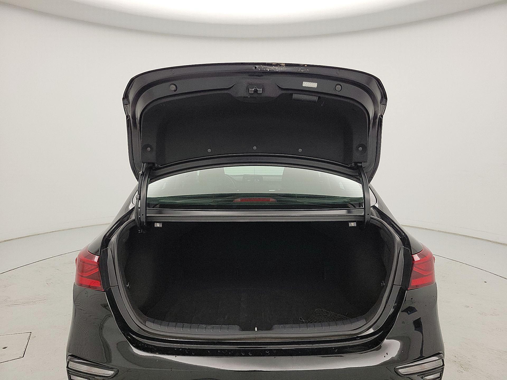 Thumbnail: 2019 Kia Forte - 20