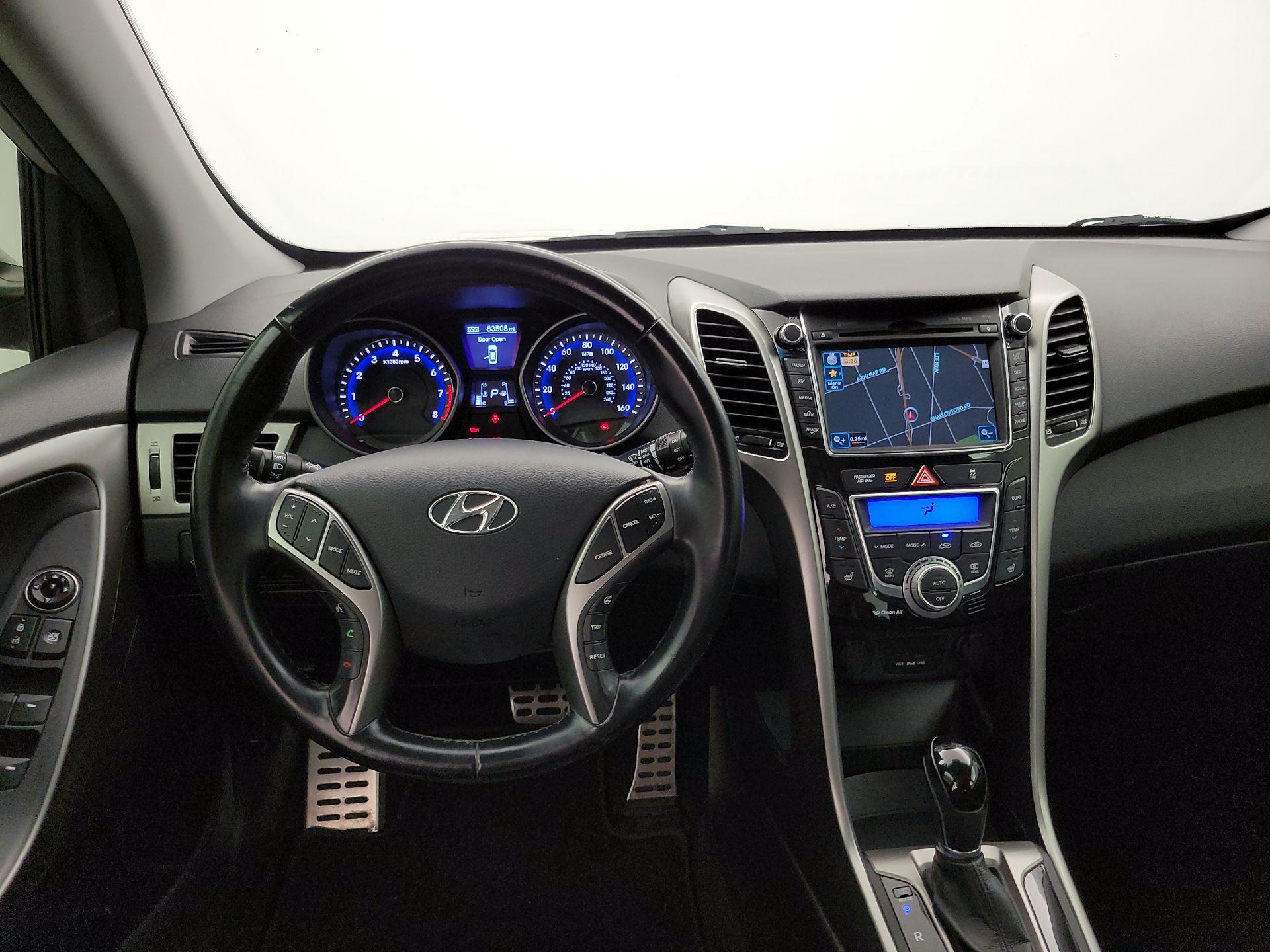 Thumbnail: 2013 Hyundai Elantra - 10