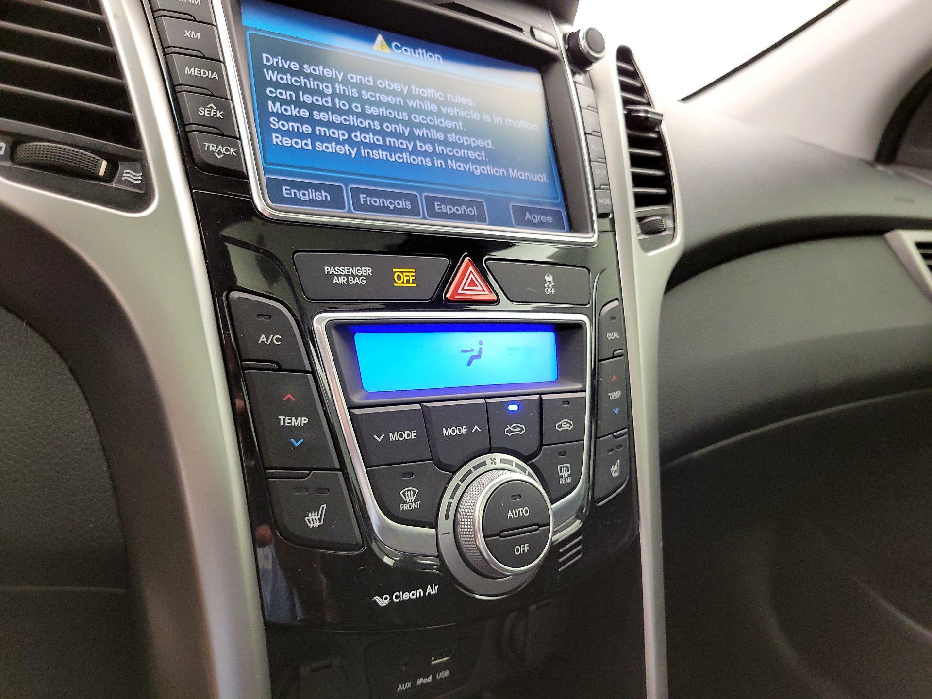 Thumbnail: 2013 Hyundai Elantra - 17